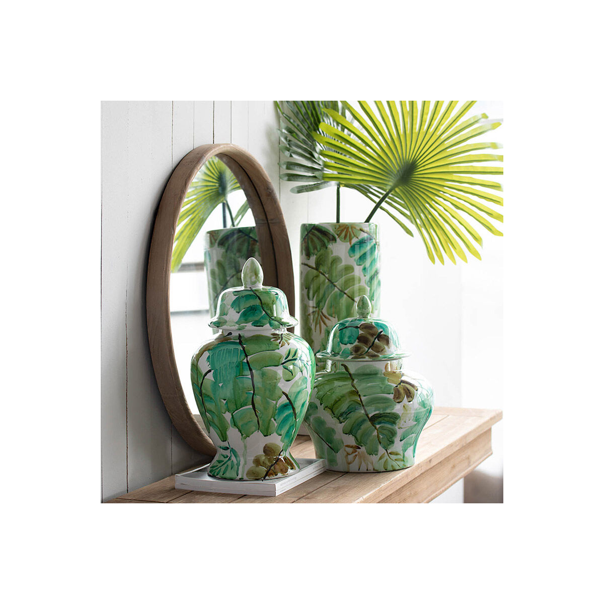 Round Leaf 15 X 12 inch Jar