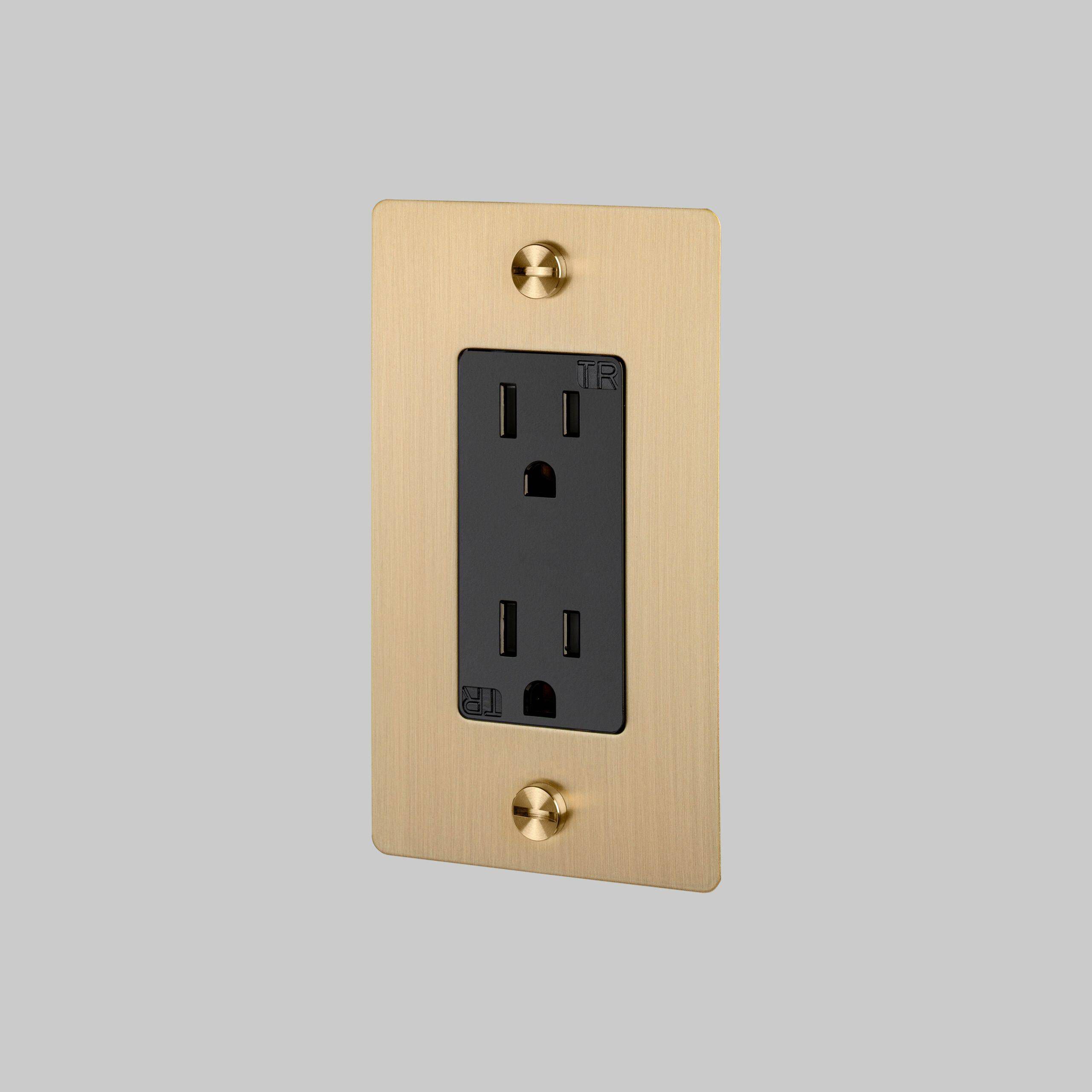 1G Duplex 125 Brass Outlet