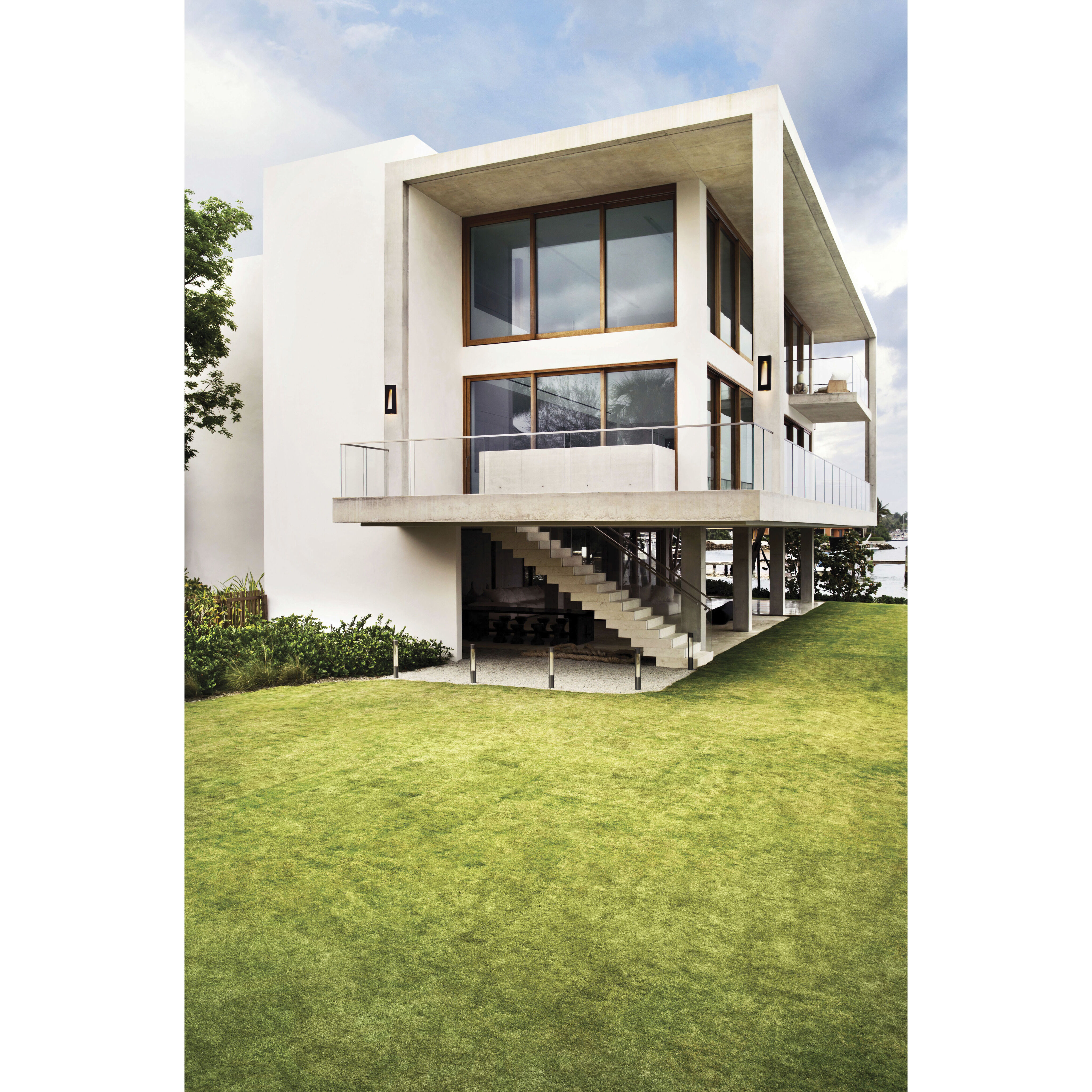 Shelter 120v 8.00 watt Black Landscape Path Bollard