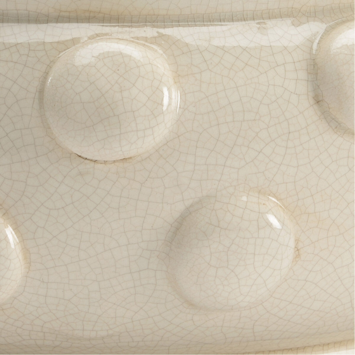 Wildwood Aged Cream Crackle Glaze Centerpiece