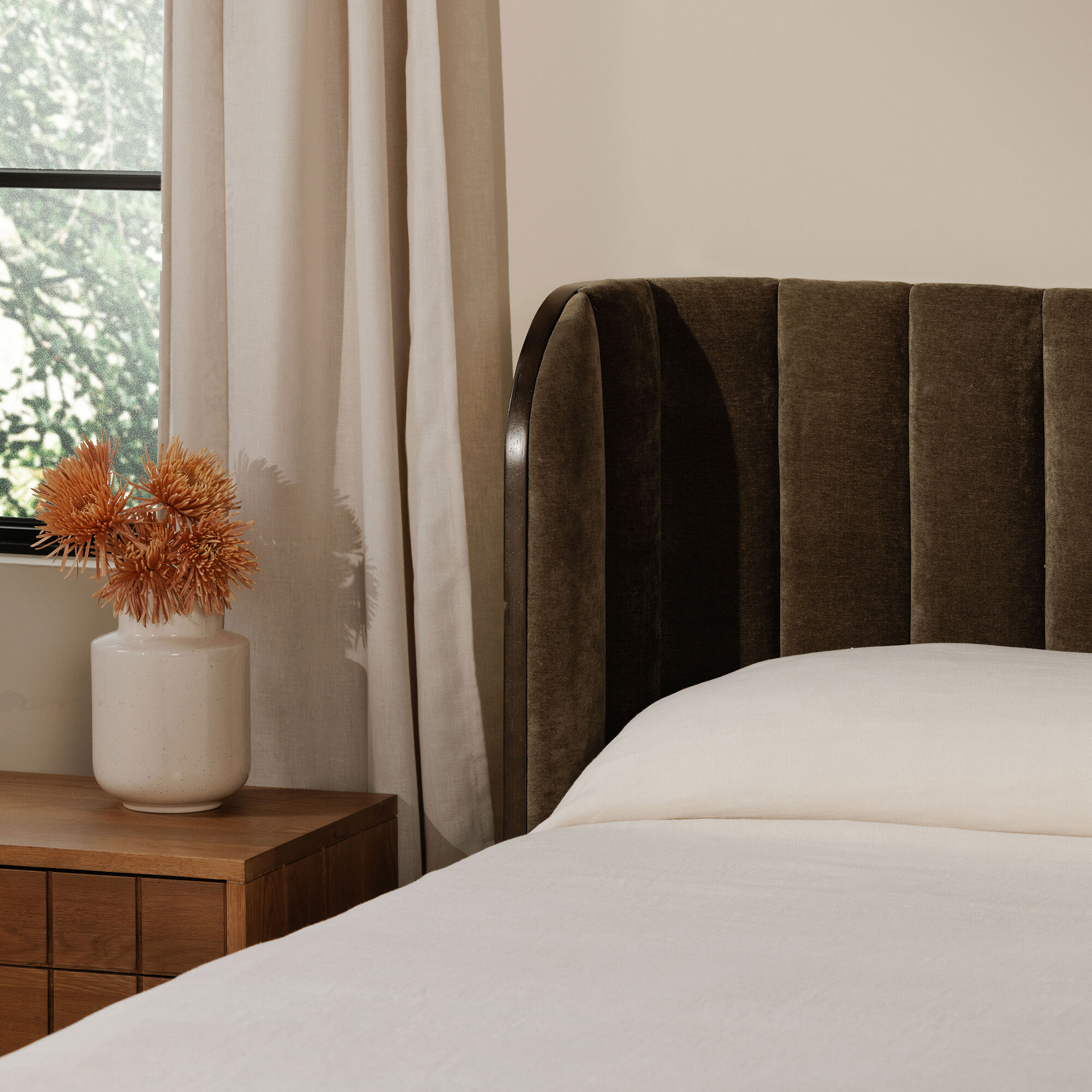 Scarlette Green Bed, Queen