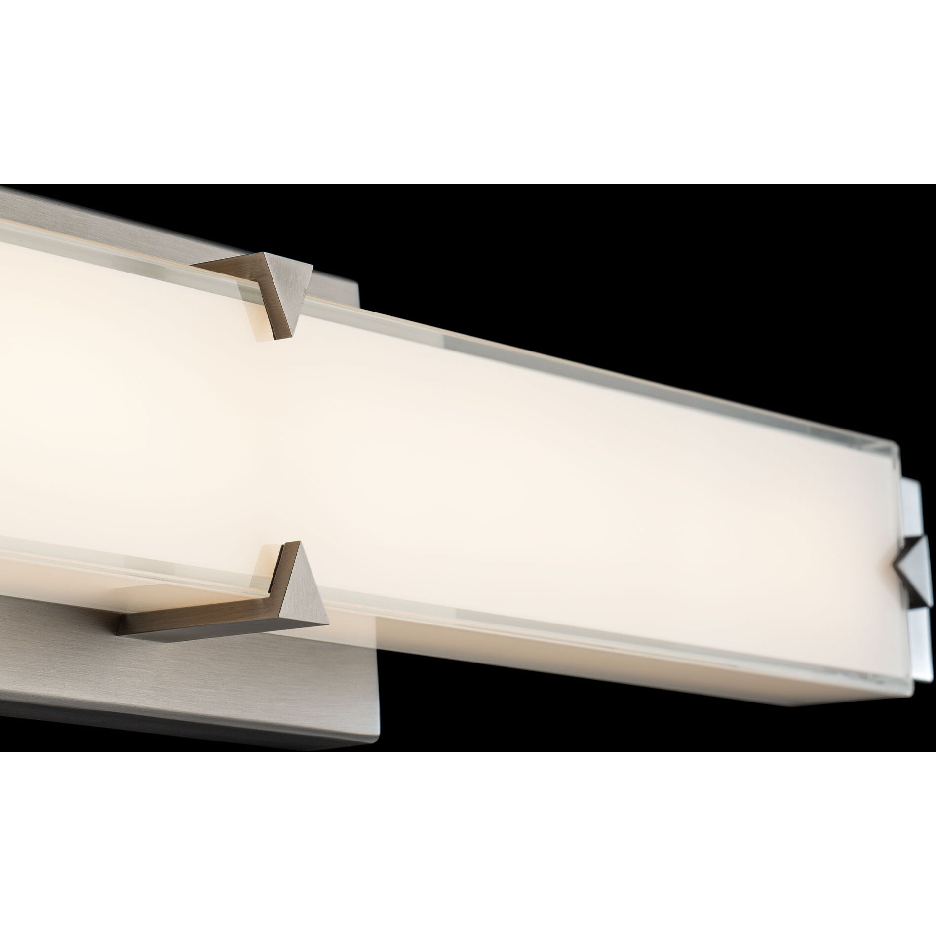 Carlisle Indoor Wall Lighting in 2700K, Brushed Nickel