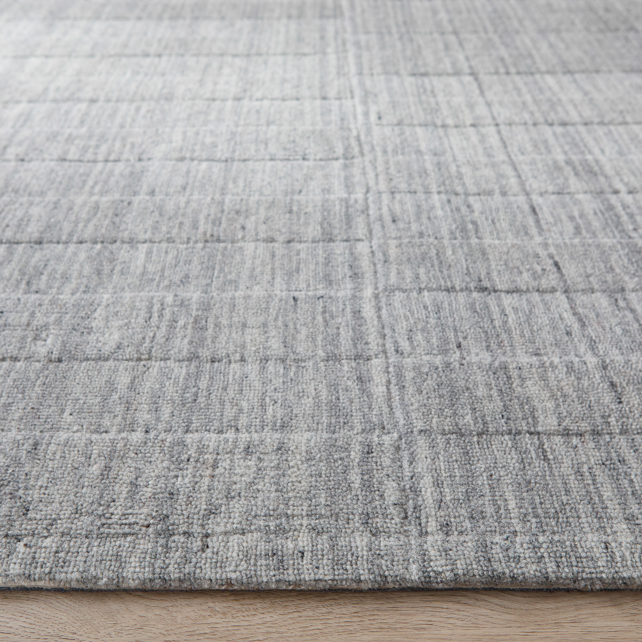 Kirti 36 X 24 inch Light Grey Rug in 2 x 3