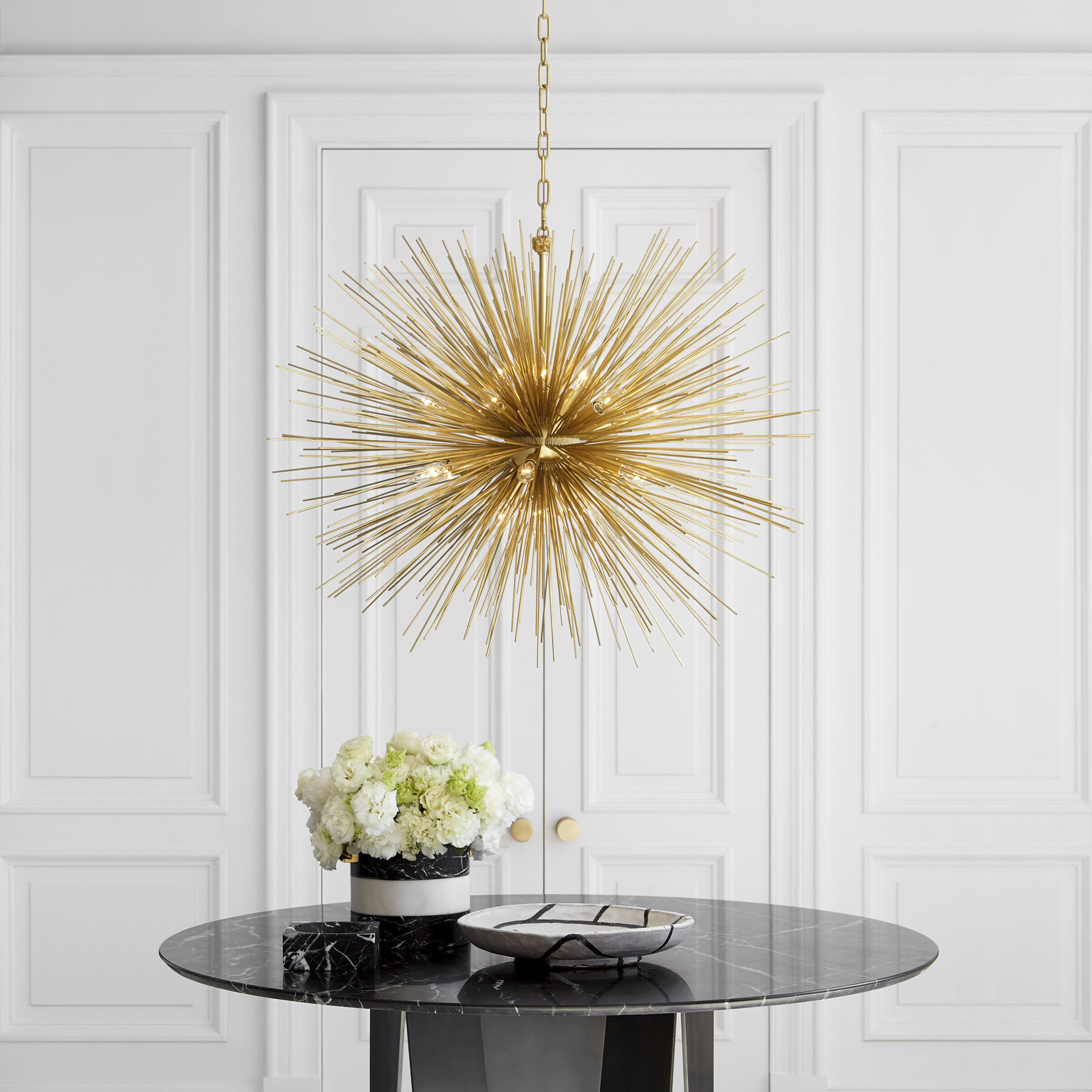 Visual Comfort Signature 20 Light Chandelier Strada Gild