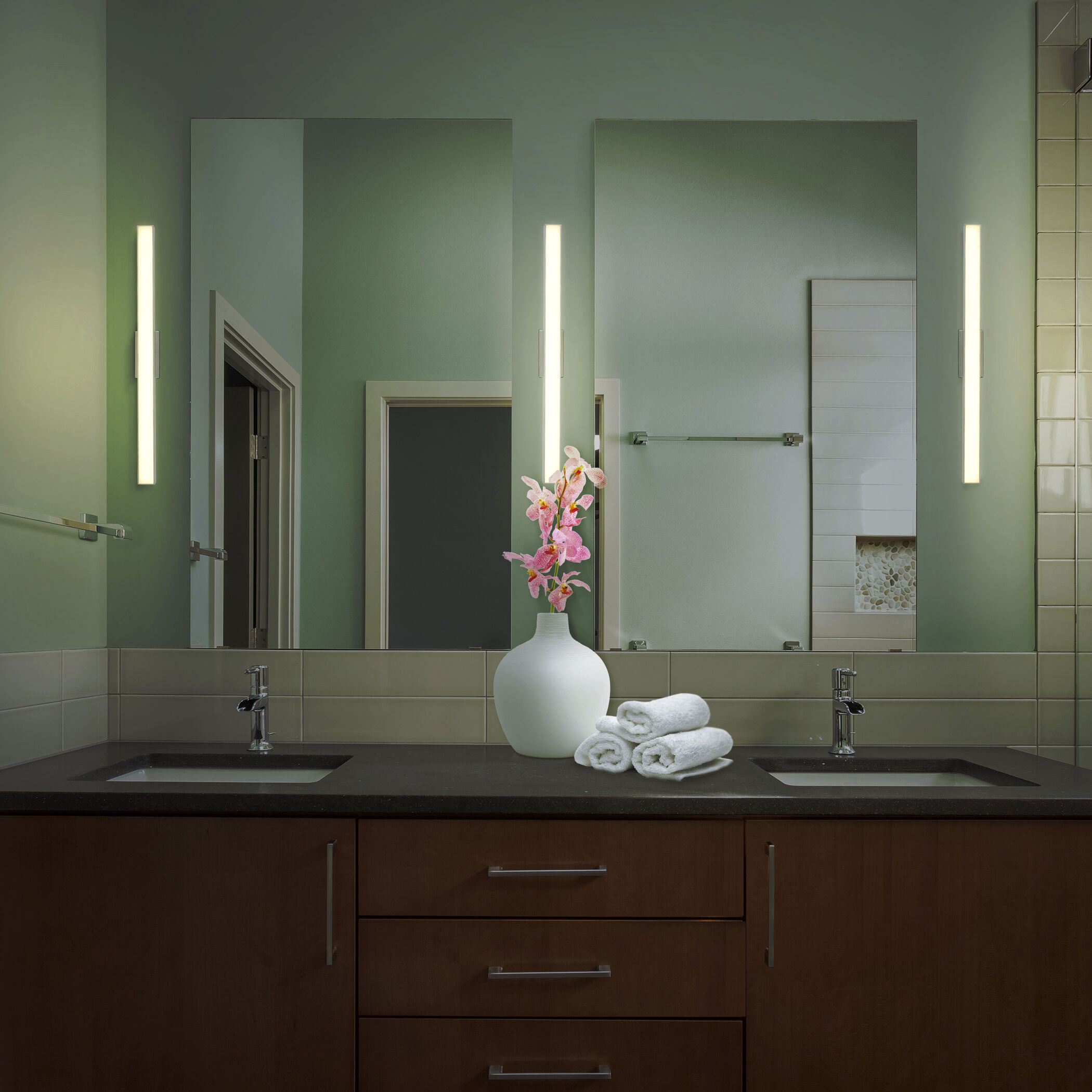 VONN VMW11024AL Procyon 24 inch Silver Bathroom Vanity Light Wall Light