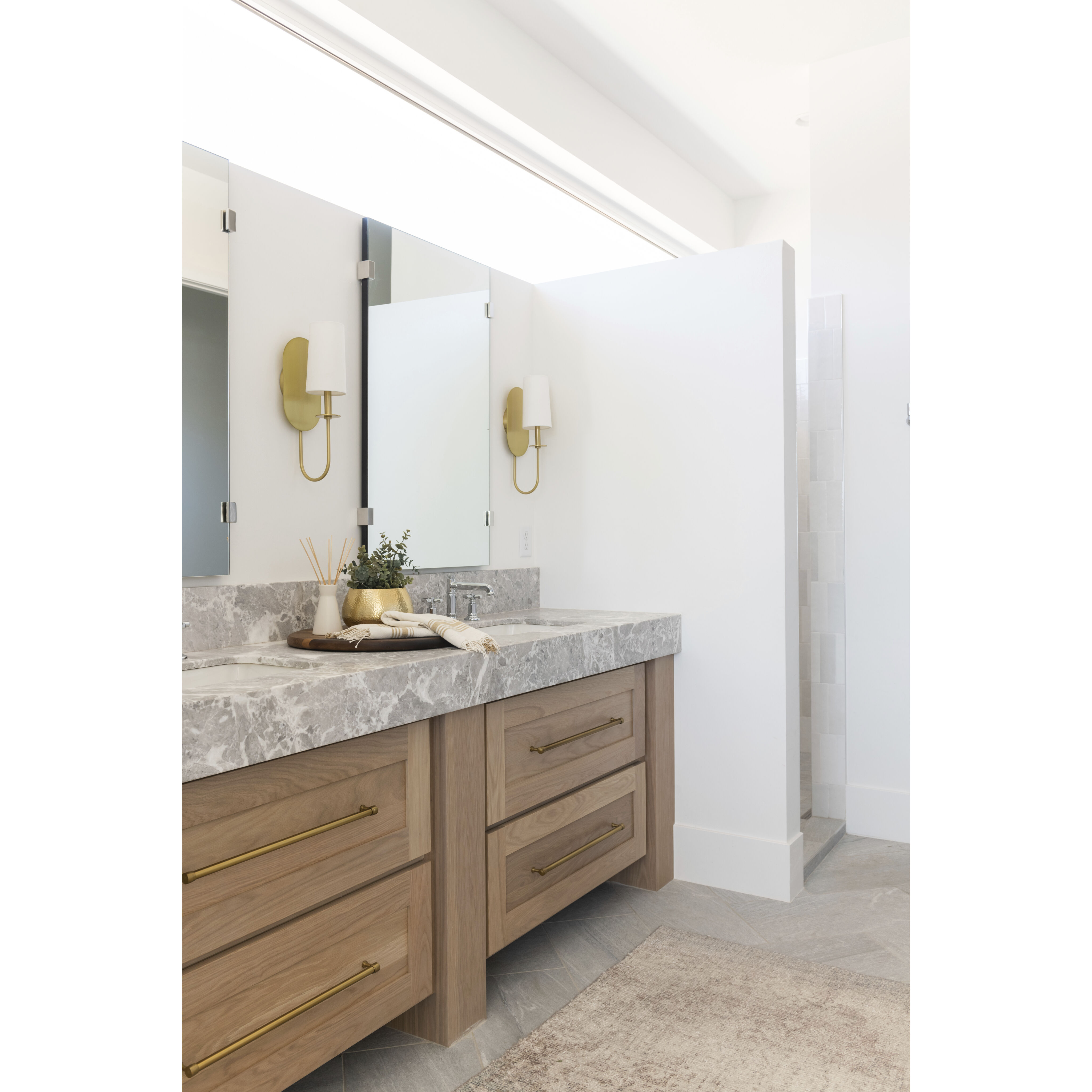 Lara 1 Light 6 inch Aged Brass Wall Sconce Wall Light