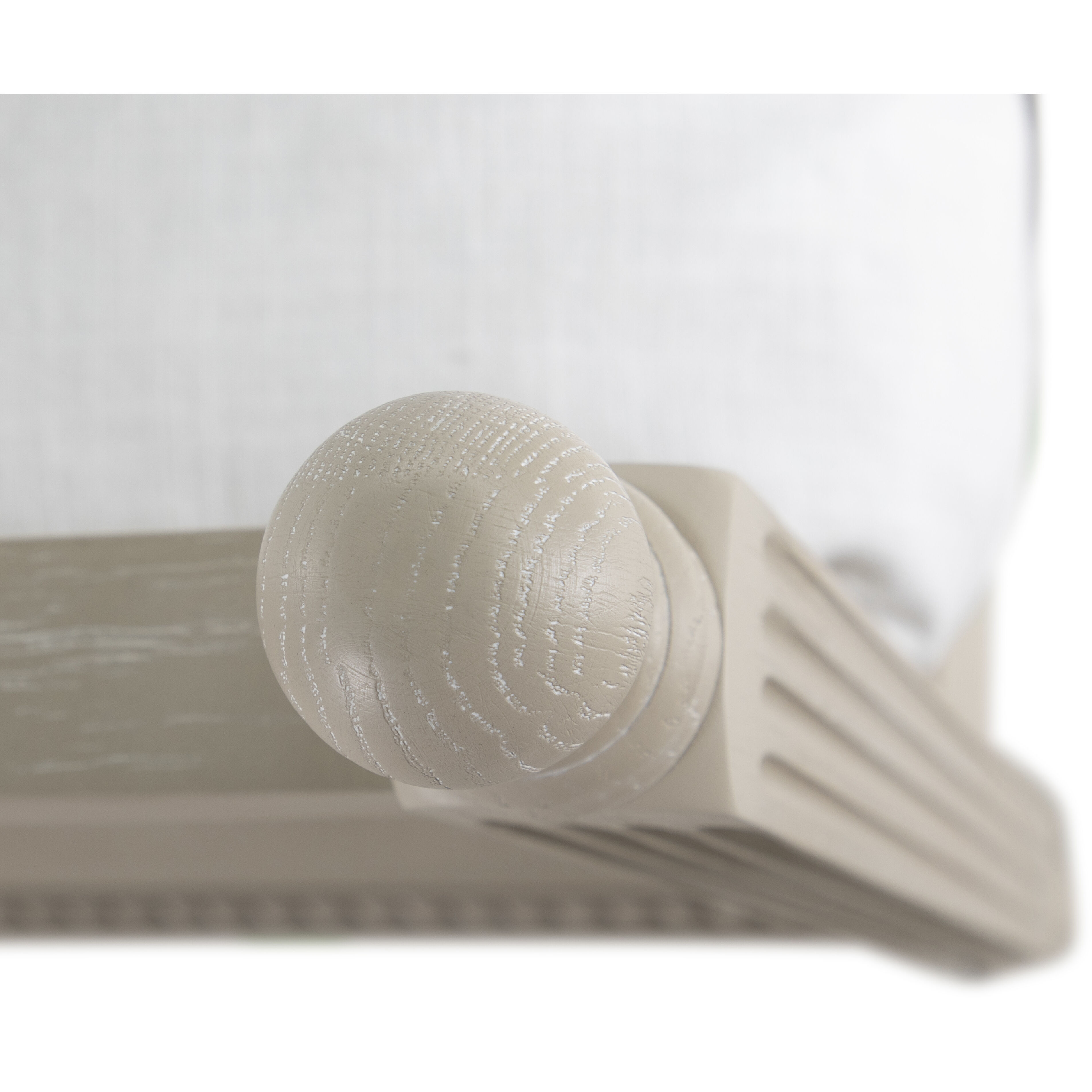 Caroline Cerused White Queen Bed