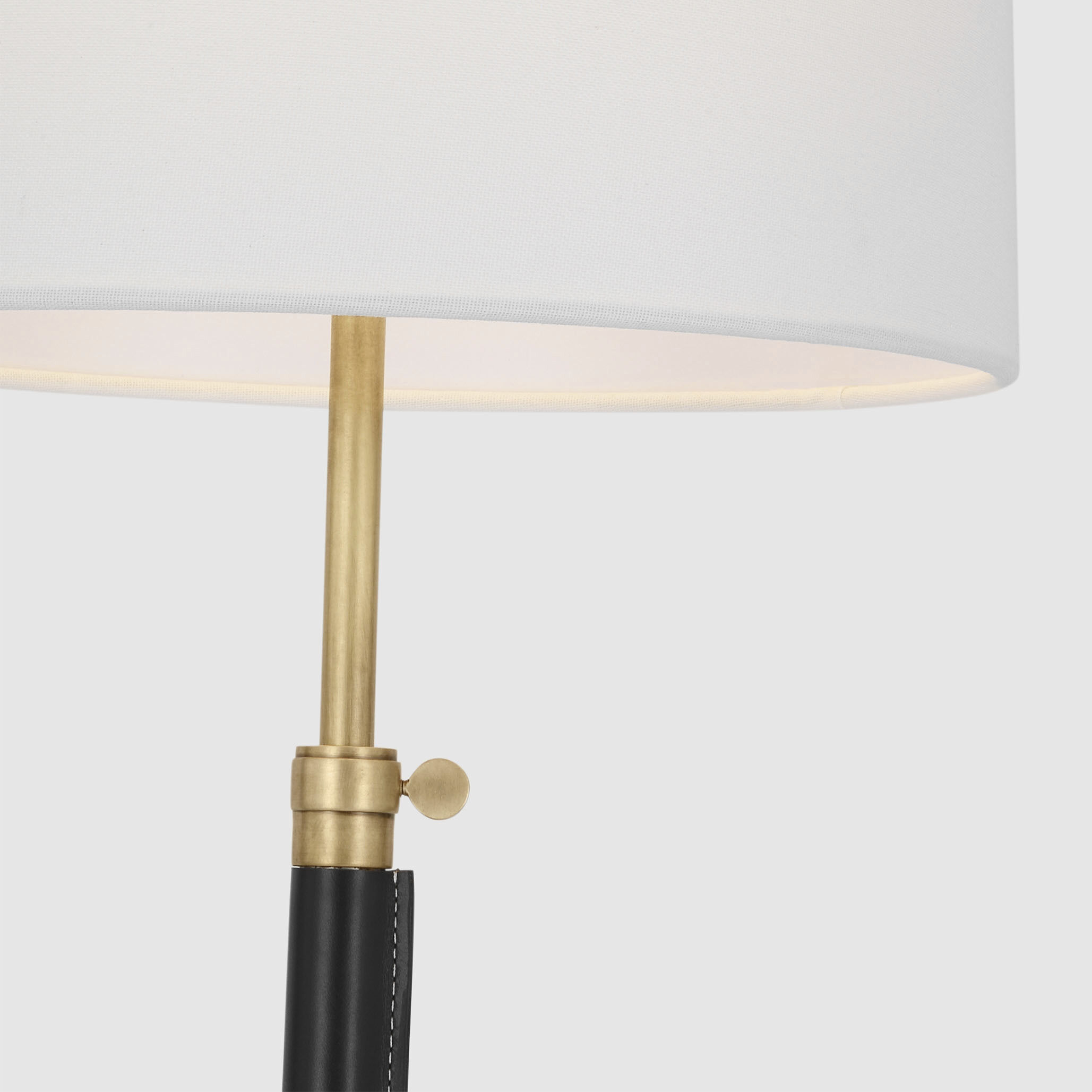 Thomas O'Brien Bryant2 27.5 inch 15.00 watt Hand-Rubbed Antique Brass and Chocolate Leather Wrapped Table Lamp Portable Light, Large