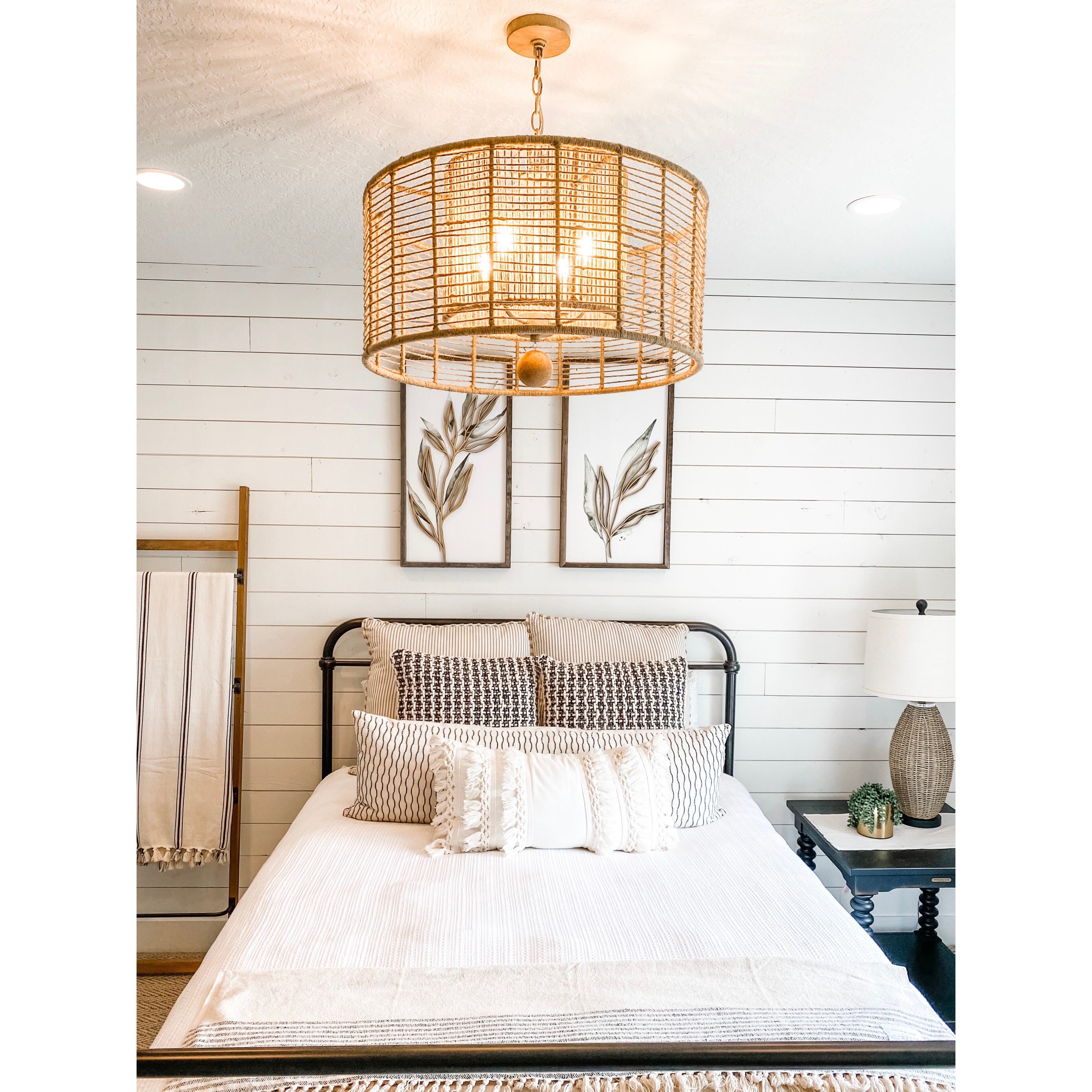 Crystorama jayna chandelier hotsell in burnished silver
