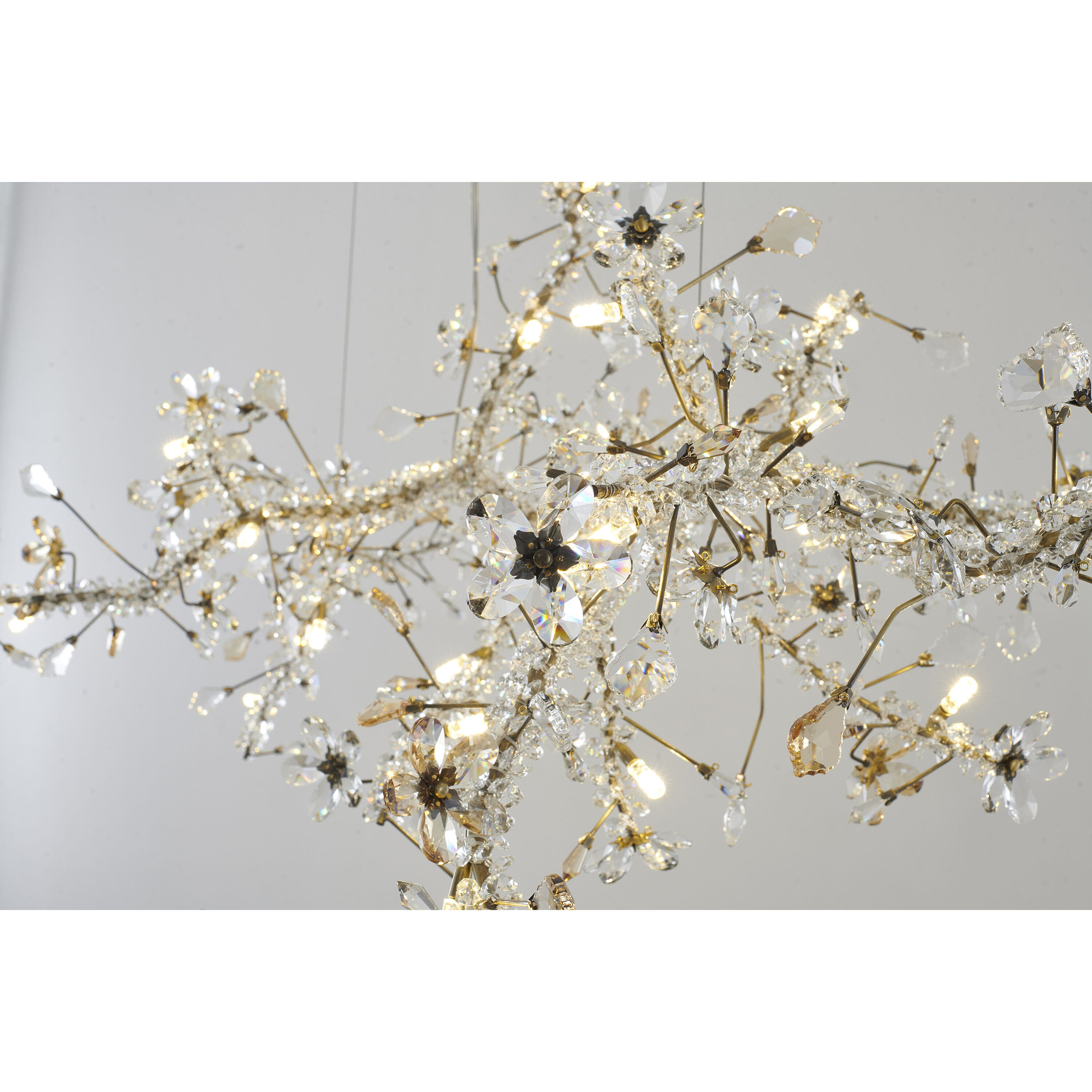 Canada 30 Light 30 inch Gold Chandelier Ceiling Light