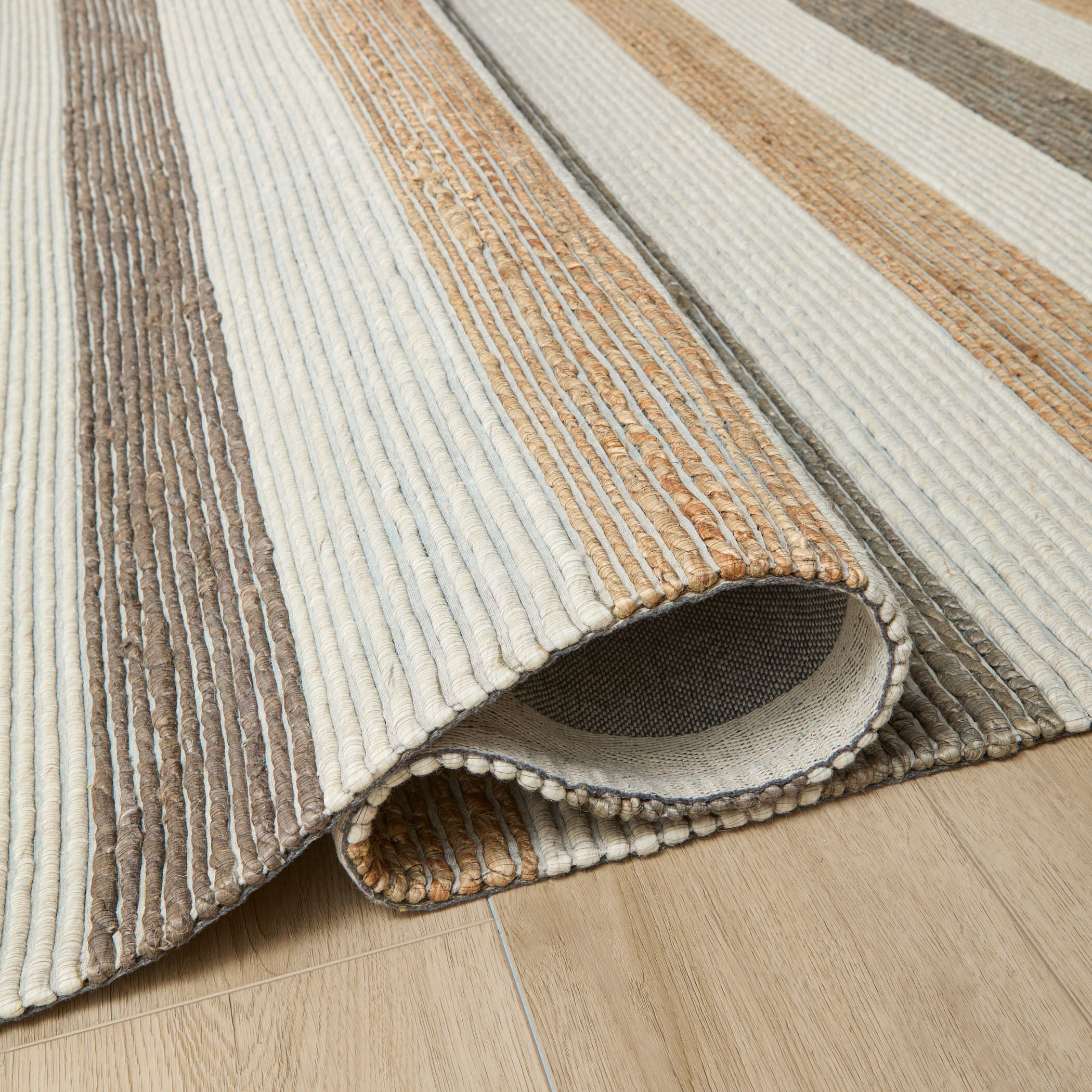 Natural Luxe 36 X 24 inch Neutral Rug in 2 x 3