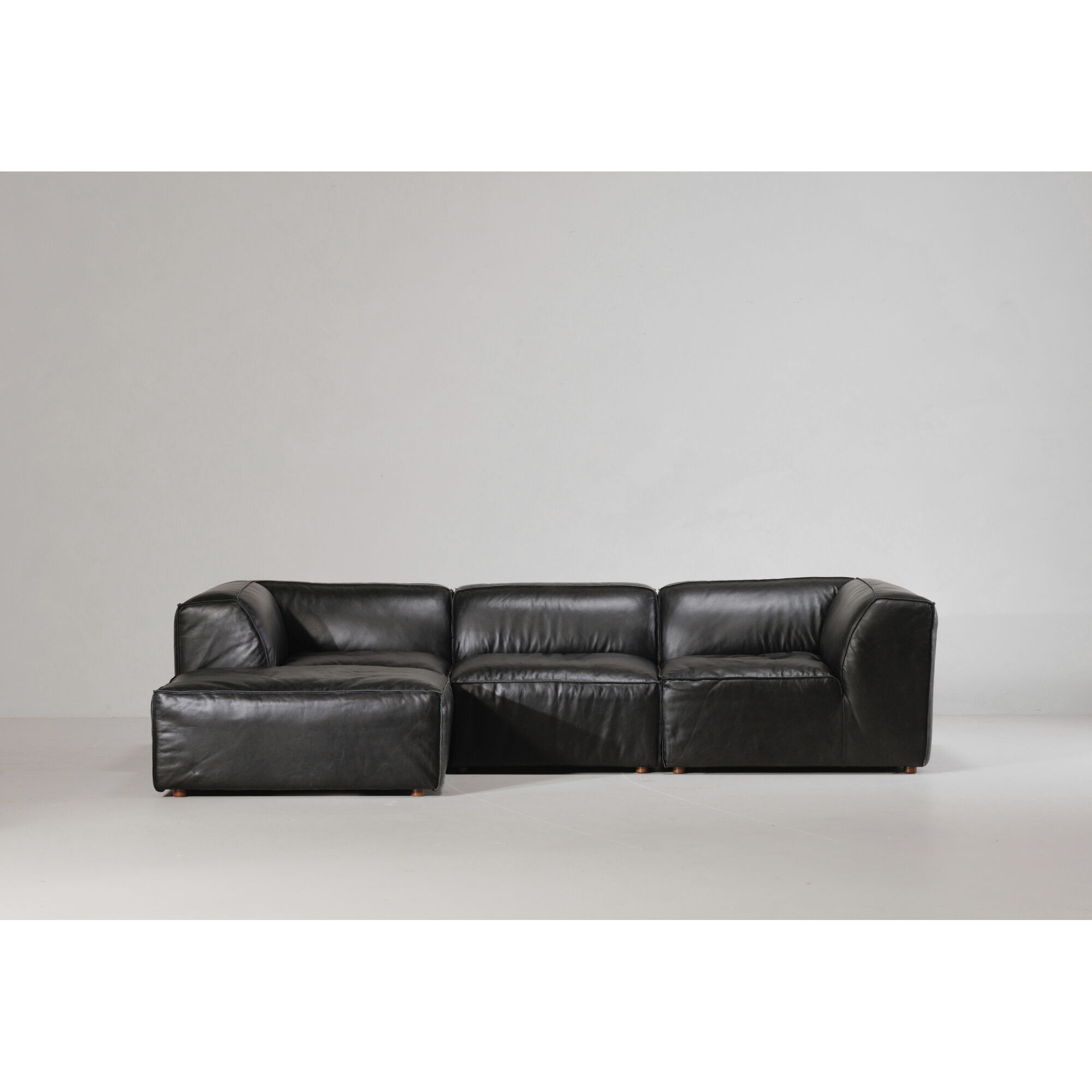 Form Vantage Black Modular, Lounge