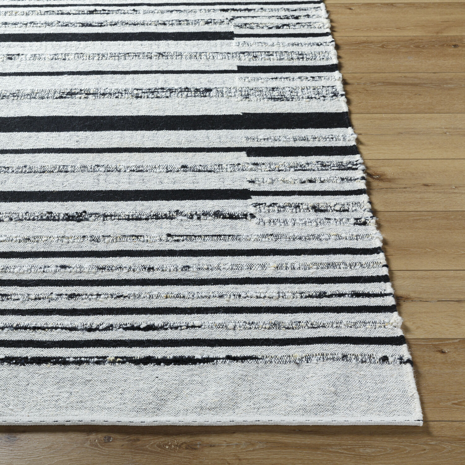 Goteborg 36 X 24 inch Ivory/Black Handmade Rug in 2 x 3