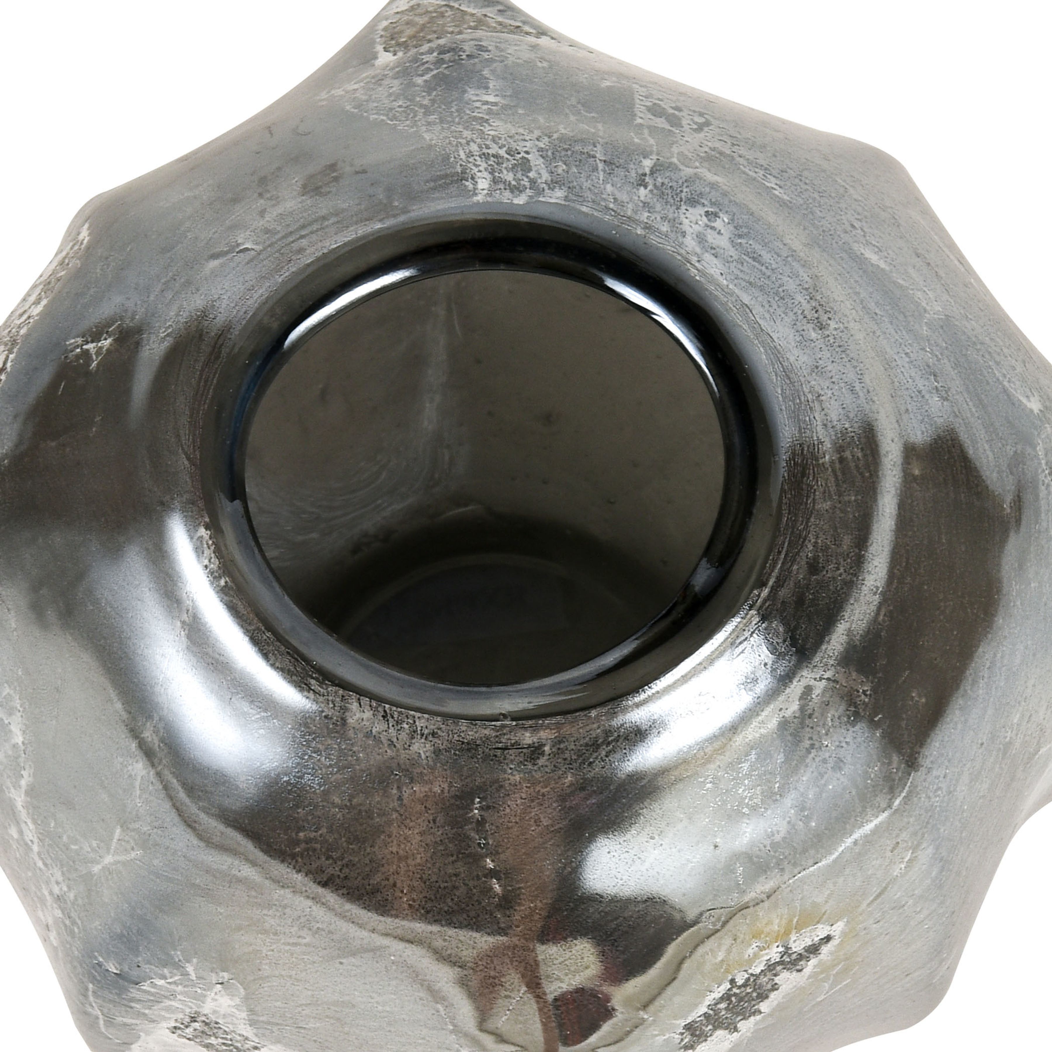 Regard 9 X 7 inch Vase