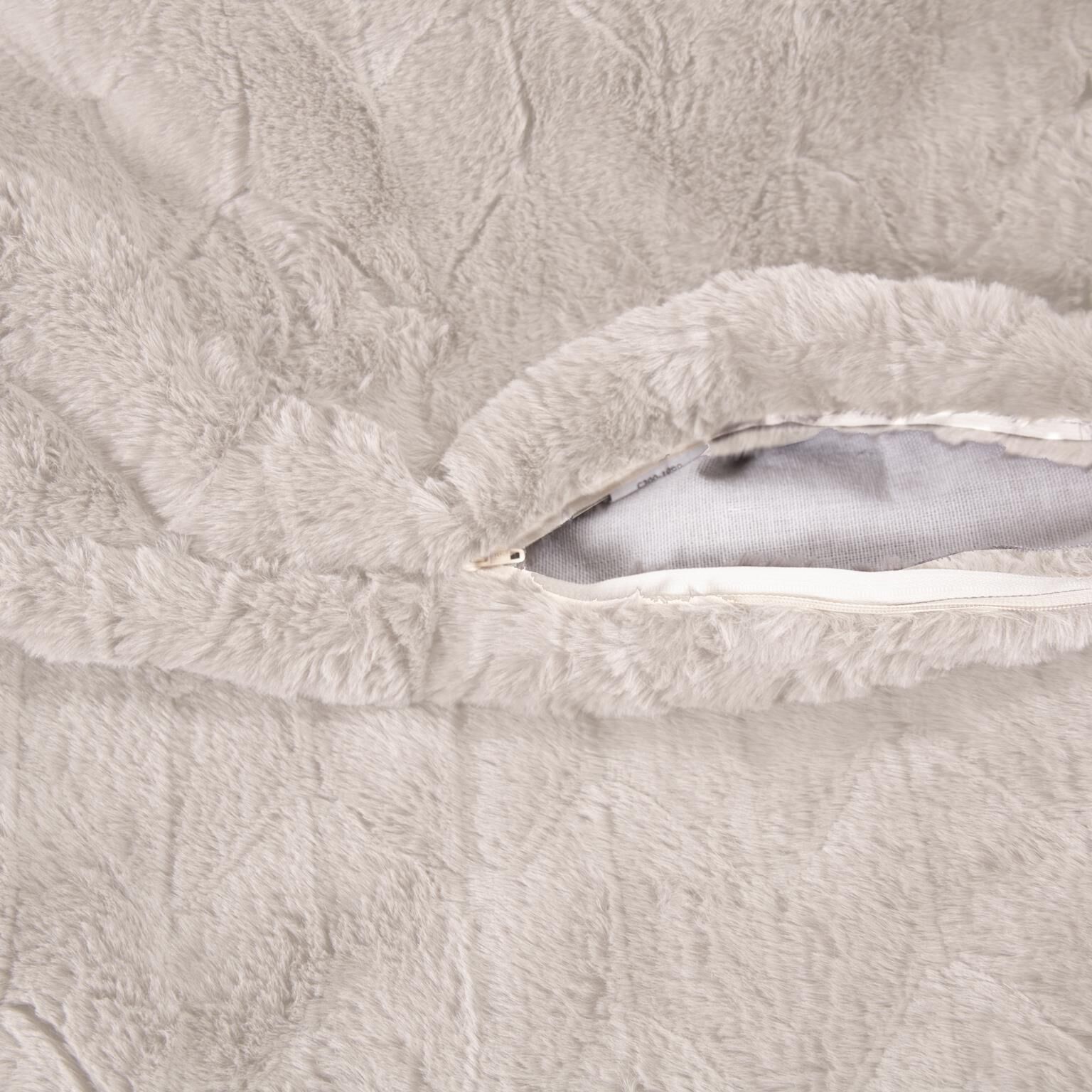 Puff Angora Natural Scroll Rocker with Cover