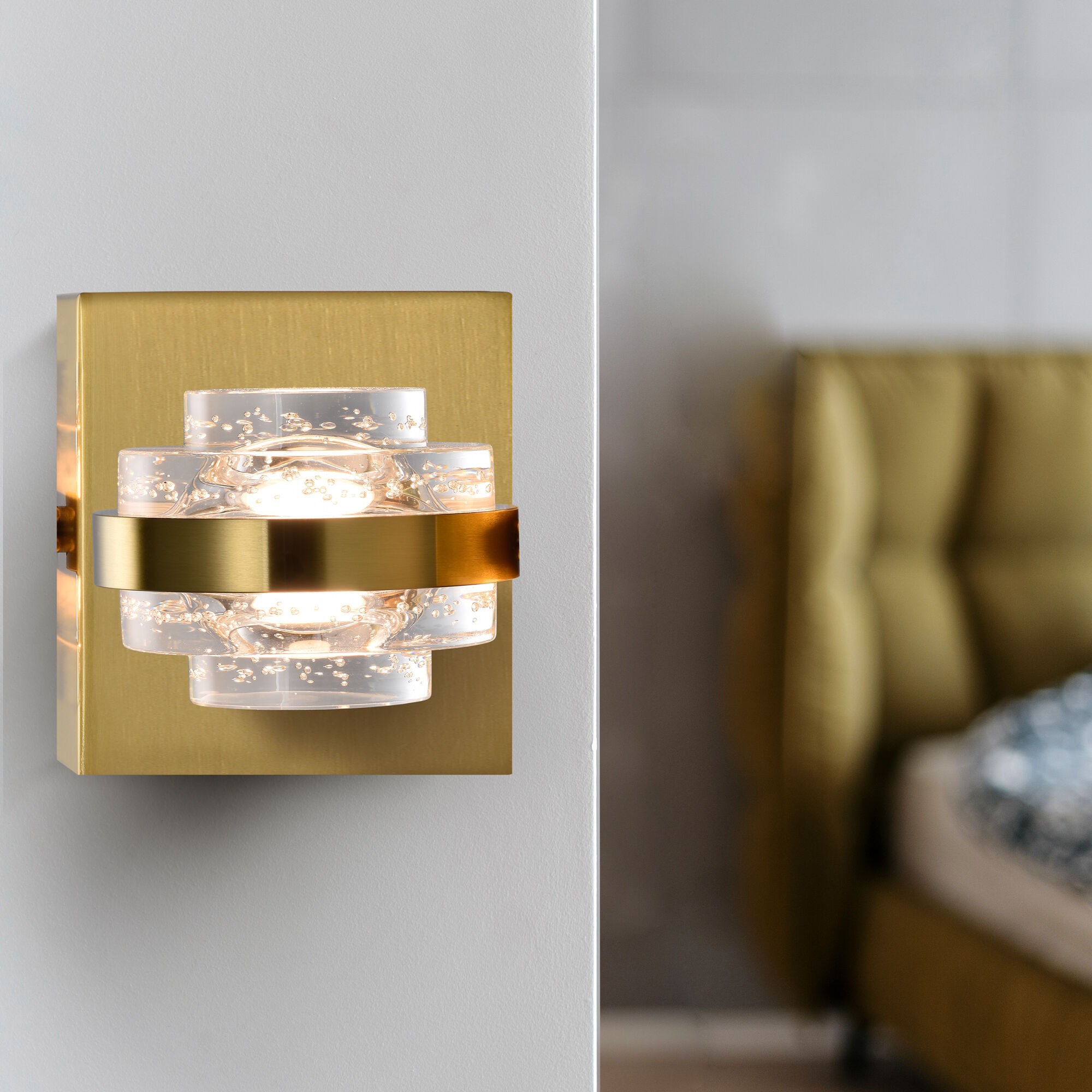 Milano Series Sconce Wall Light in Antique Brass, Artisan Collection