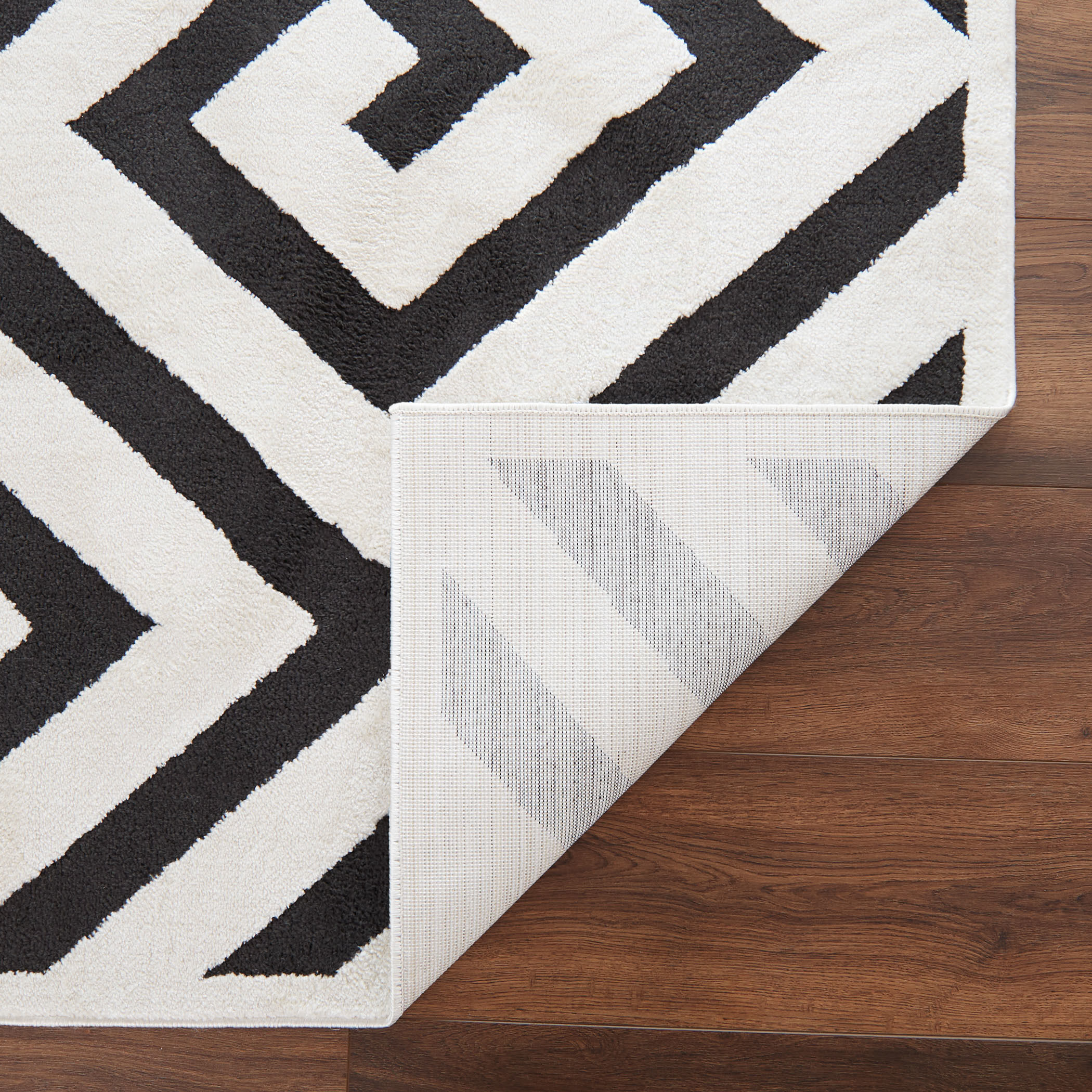 Optika 130 X 94 inch Black/White Rug in 8 x 11