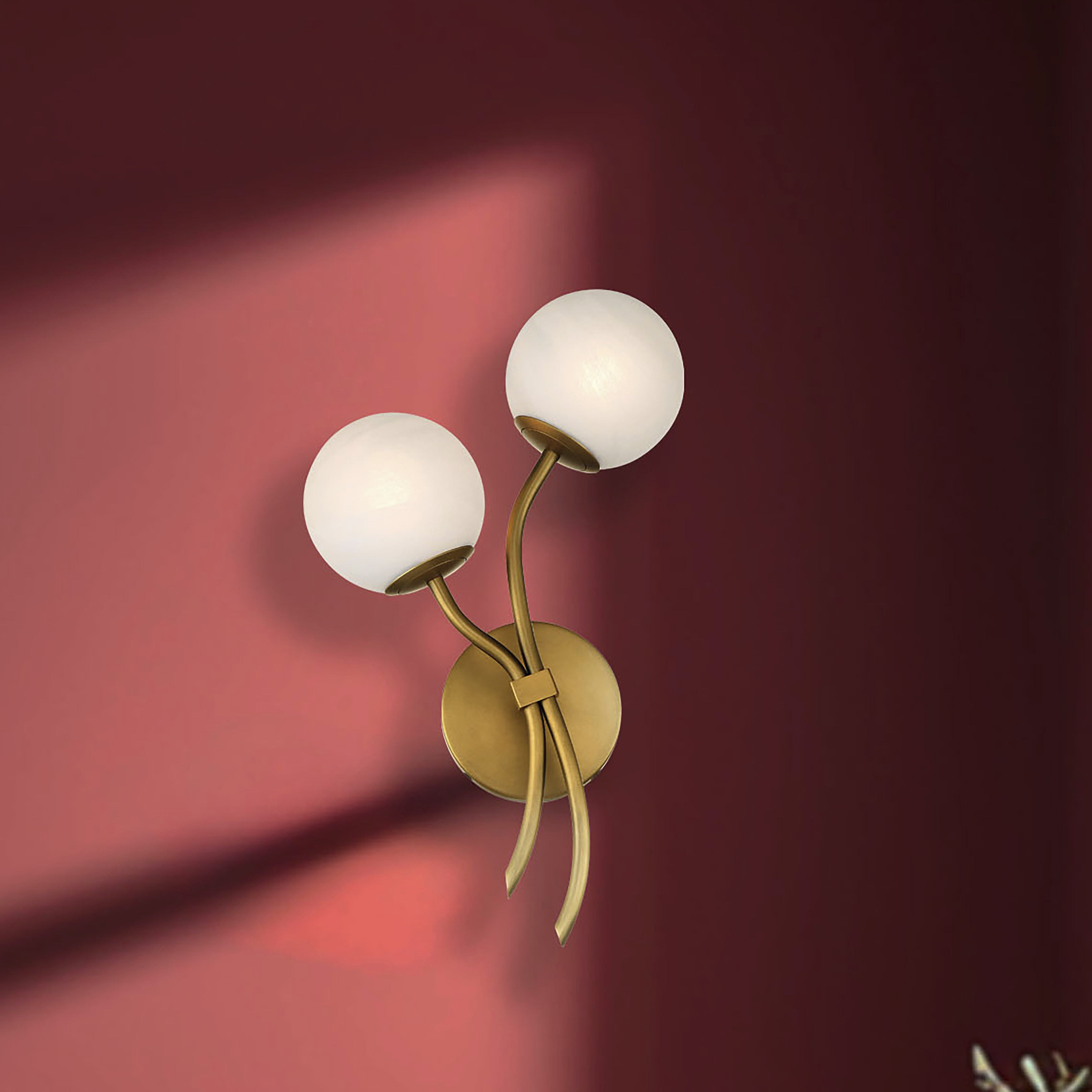 Curven Wall Sconce Wall Light in Legacy Brass