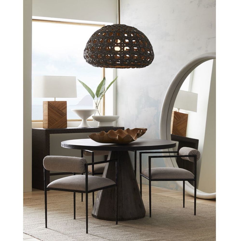 Dugan Natural Centerpiece