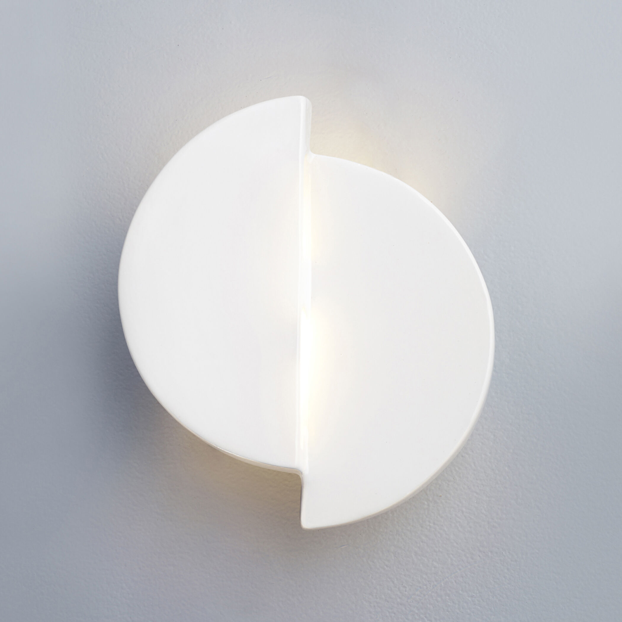 Ambiance LED 9 inch Gloss White ADA Wall Sconce Wall Light, Offset