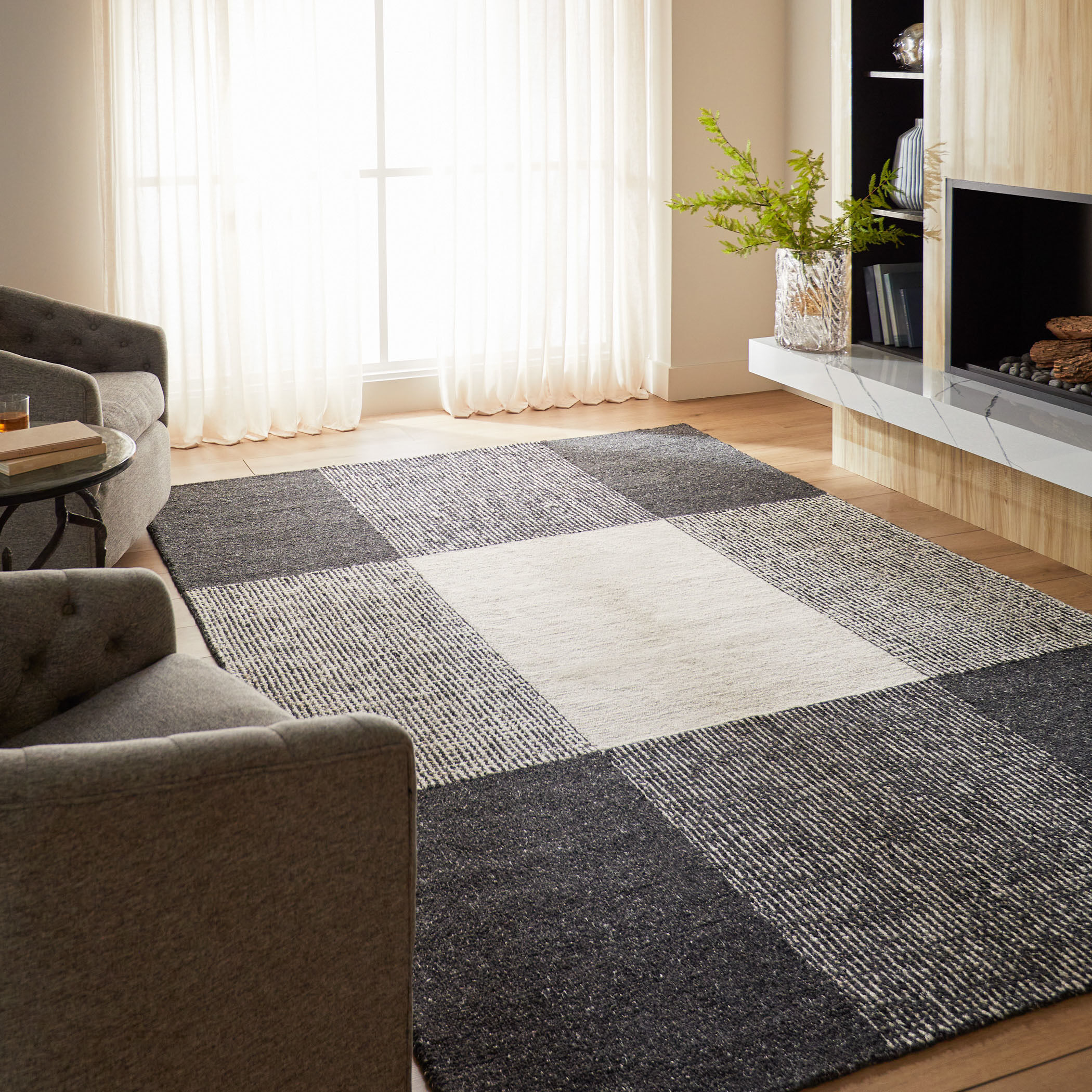 Kali 130 X 94 inch Black/White Rug in 8 x 11