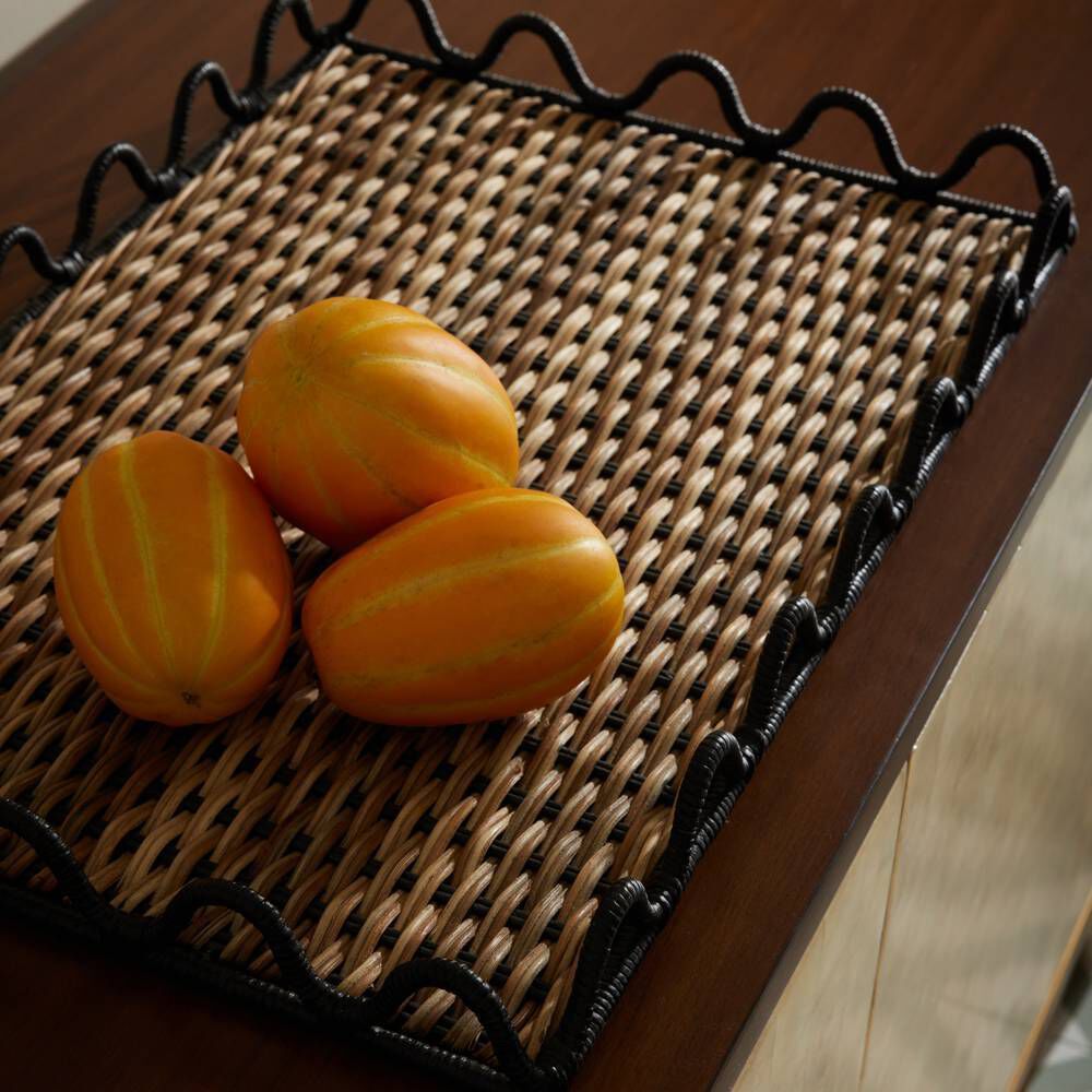 Mar Black & Natural Tray