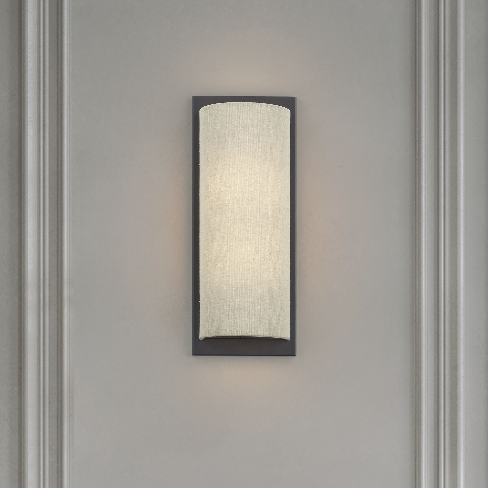 Bellingham Wall Sconce Wall Light in Bronze
