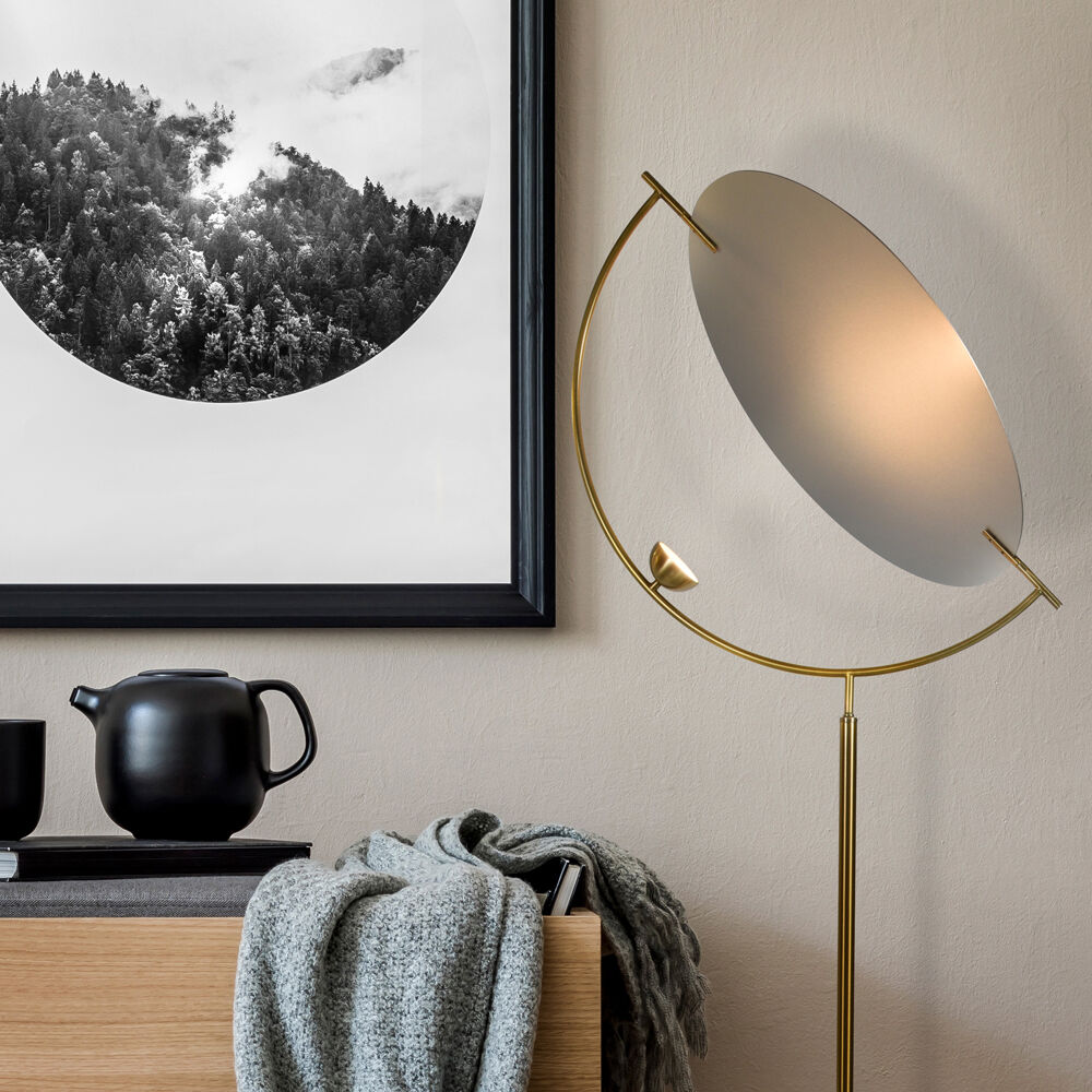 Artisan Collection/ COMO Series 59.75 inch 4 watt Antique Brass Floor Lamp Portable Light