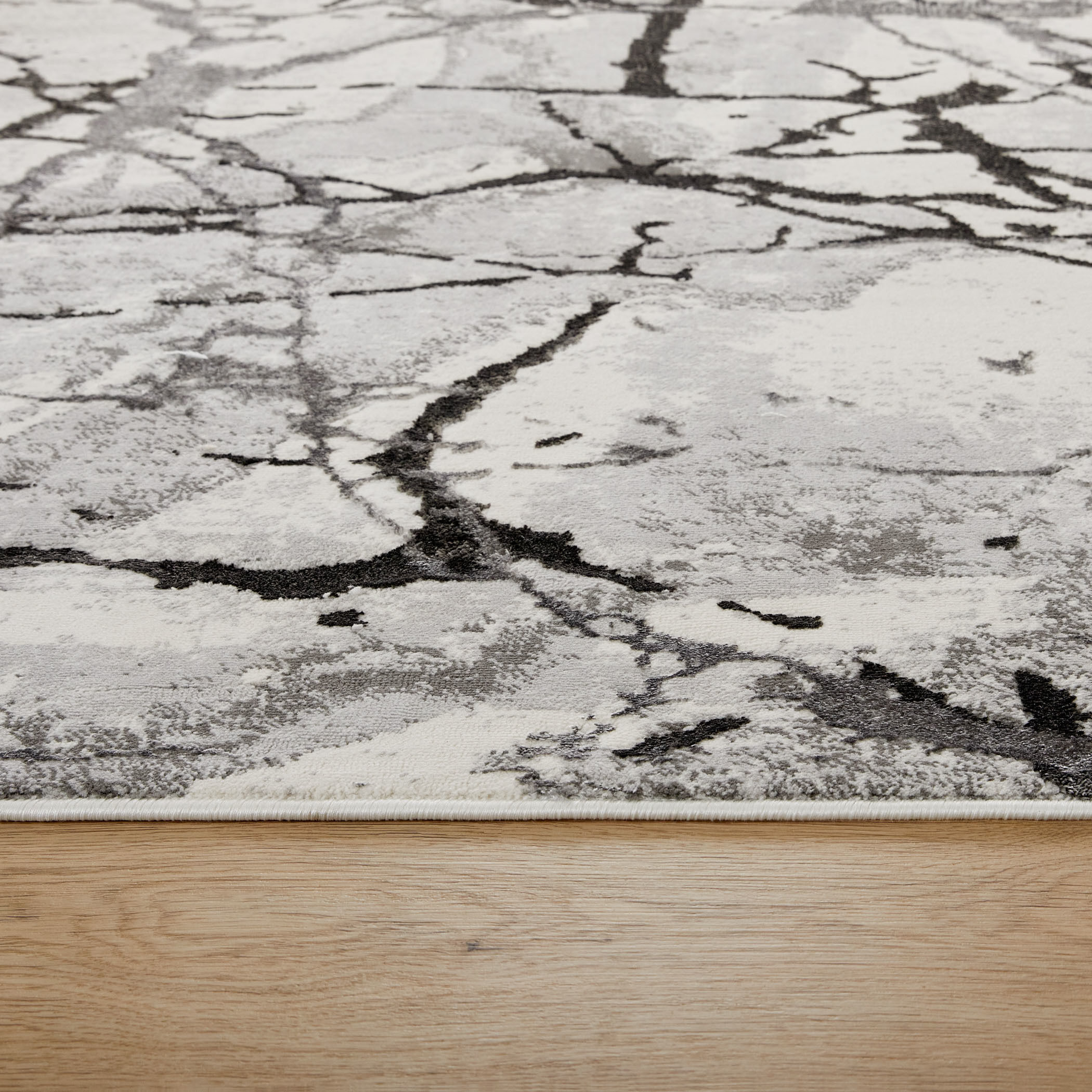 Fatima 90 X 63 inch Mineral Tones Rug in 5 x 7