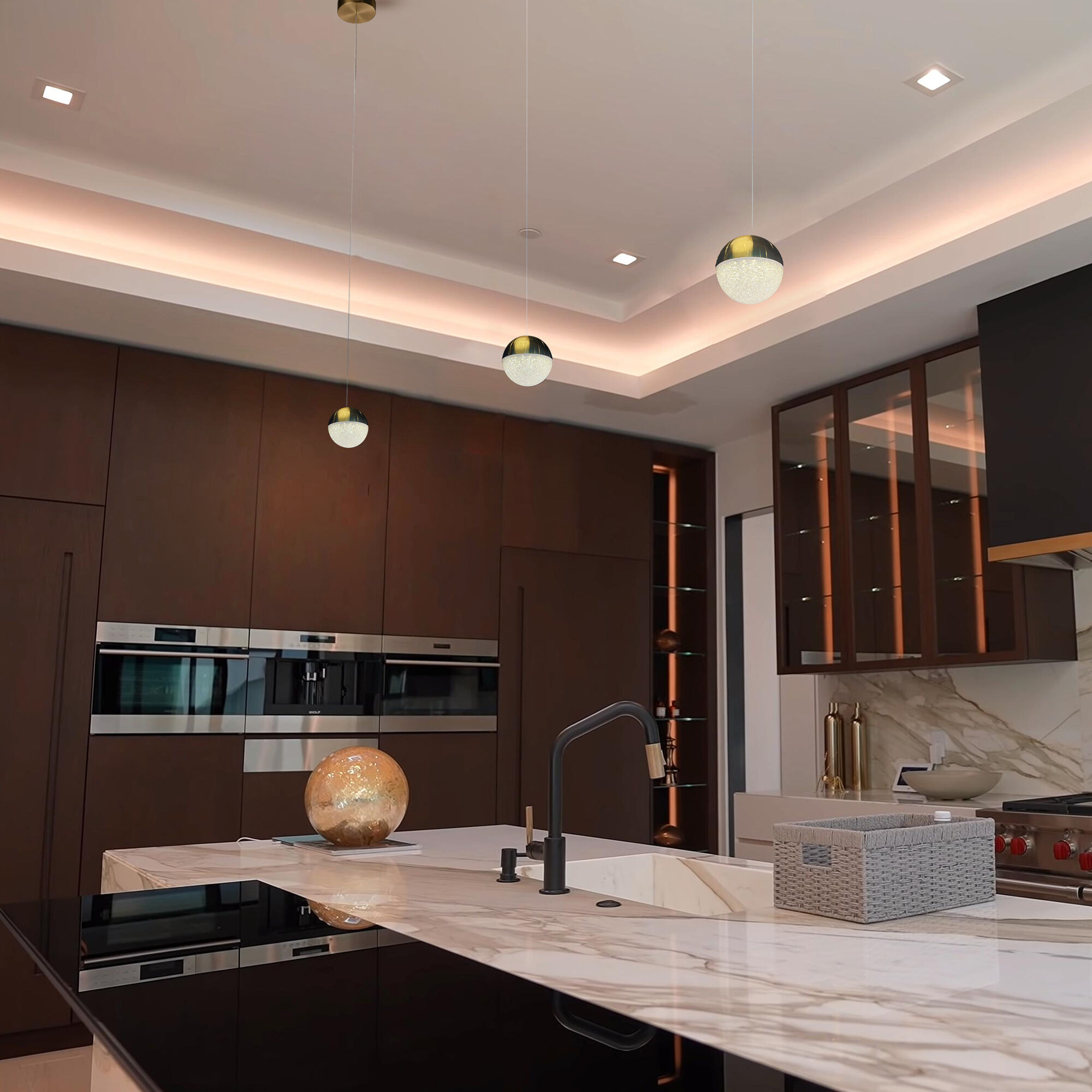 Artisan Collection/RAVELLO Series 4.75 inch Brass Pendant Ceiling Light