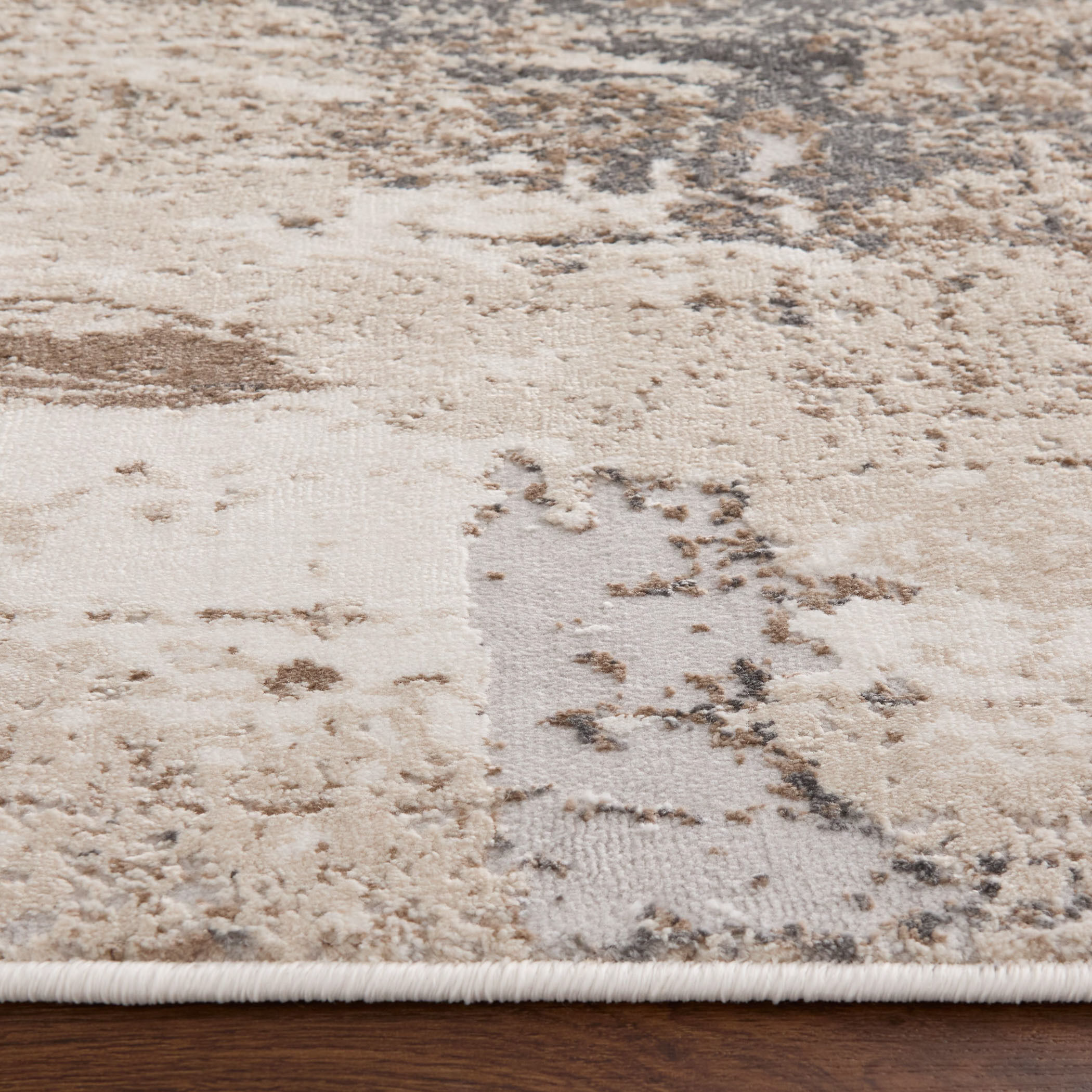 Veleka Gray and Gold Indoor Rug