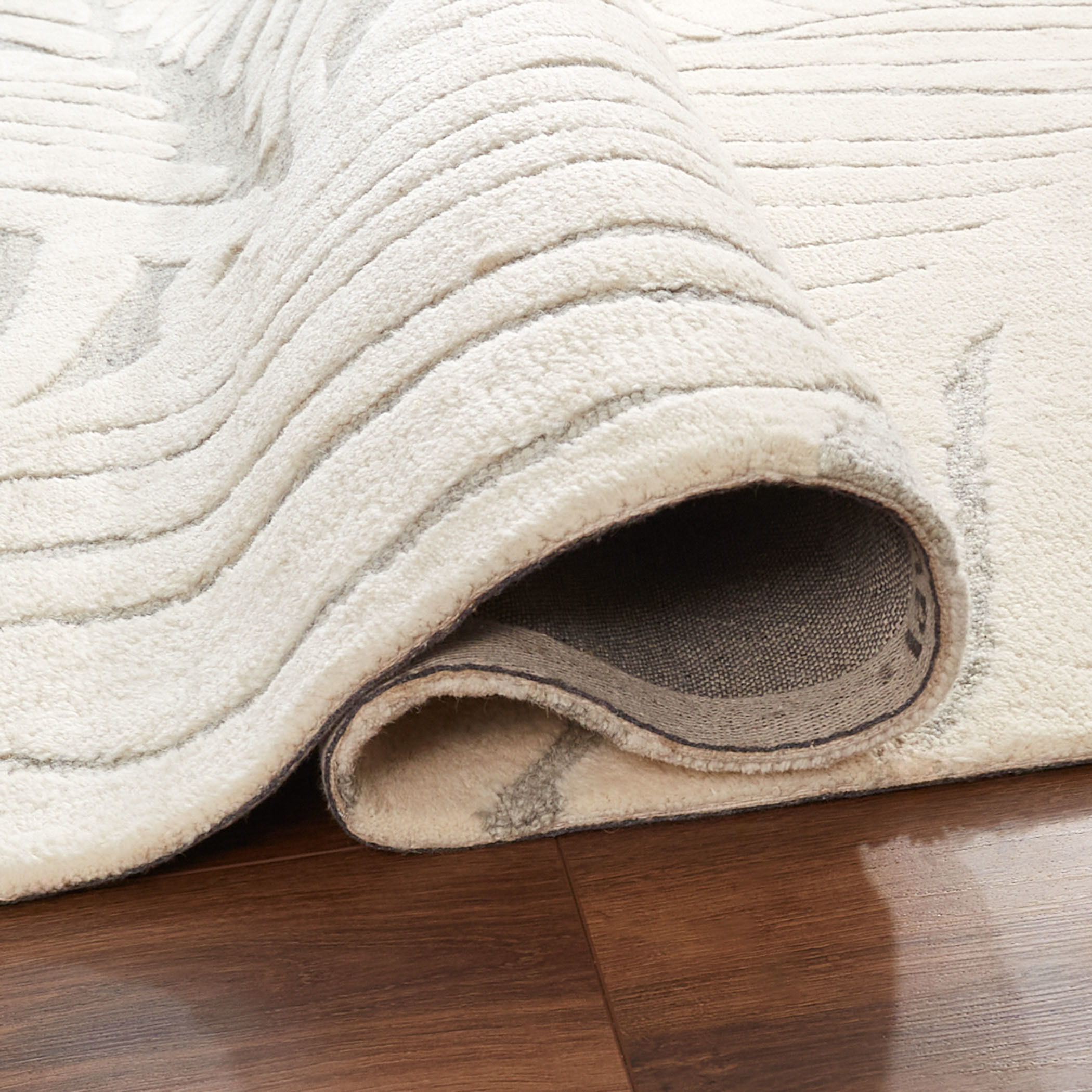 Mitra 90 X 63 inch Light Grey Rug in 5 x 7