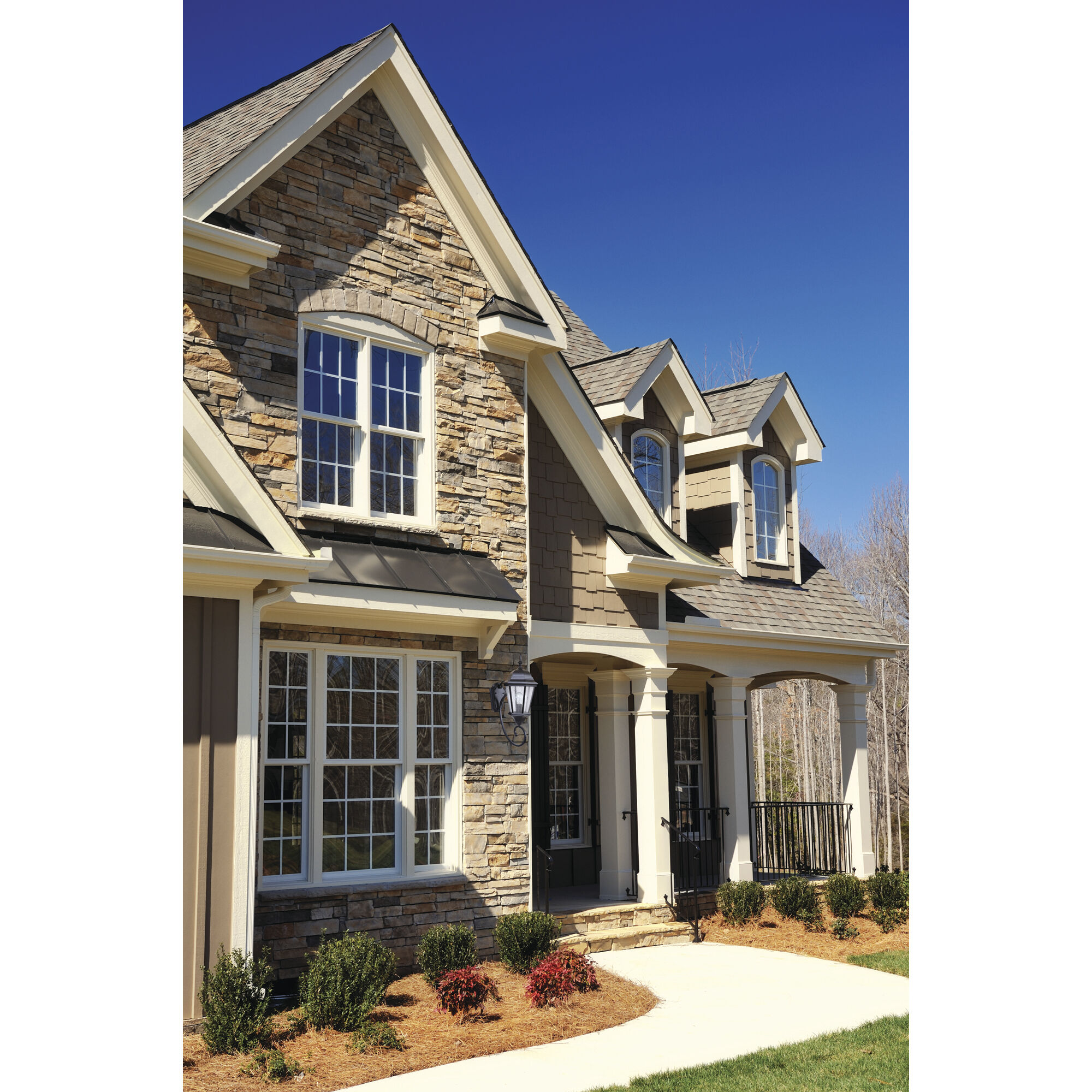 Newberg Outdoor Wall Mount in Midnight, Medium