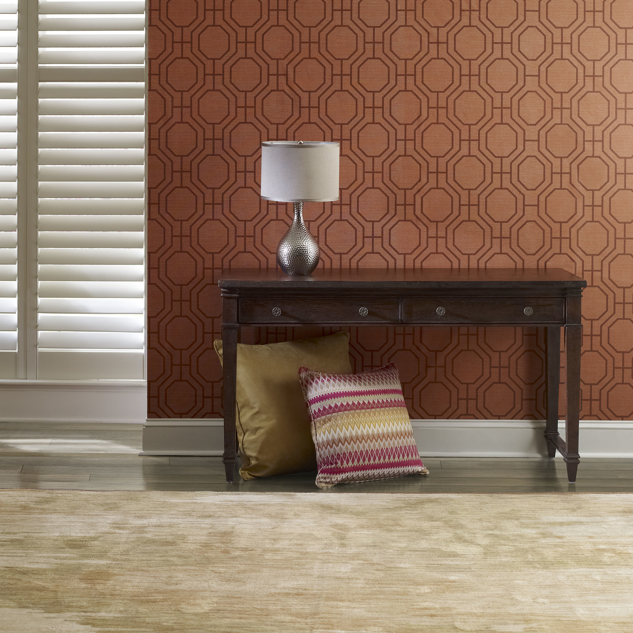 Hammered Chrome 21.5 inch 60 watt Chrome Table Lamp Portable Light