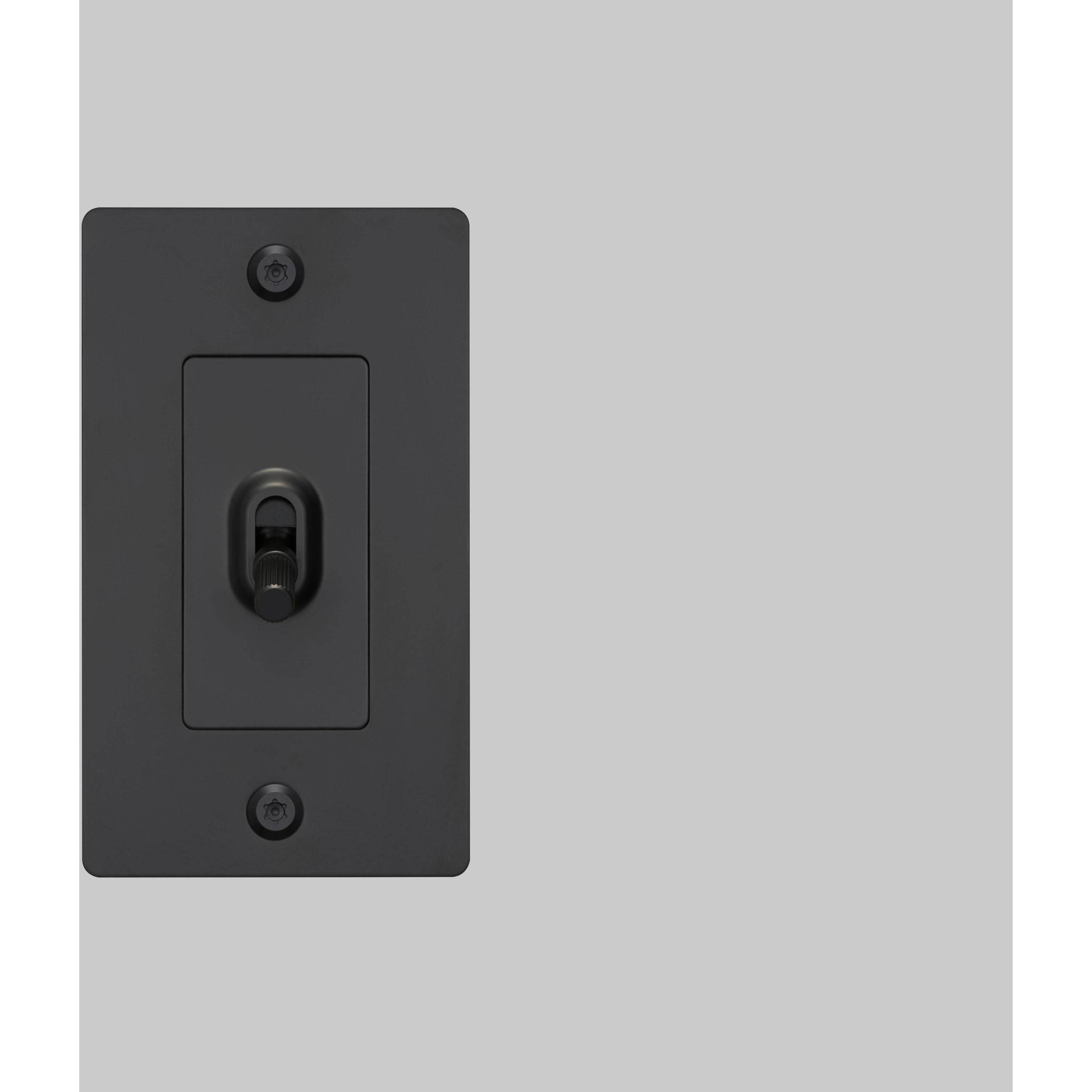 1G Toggle 120-277 Black Light Switch