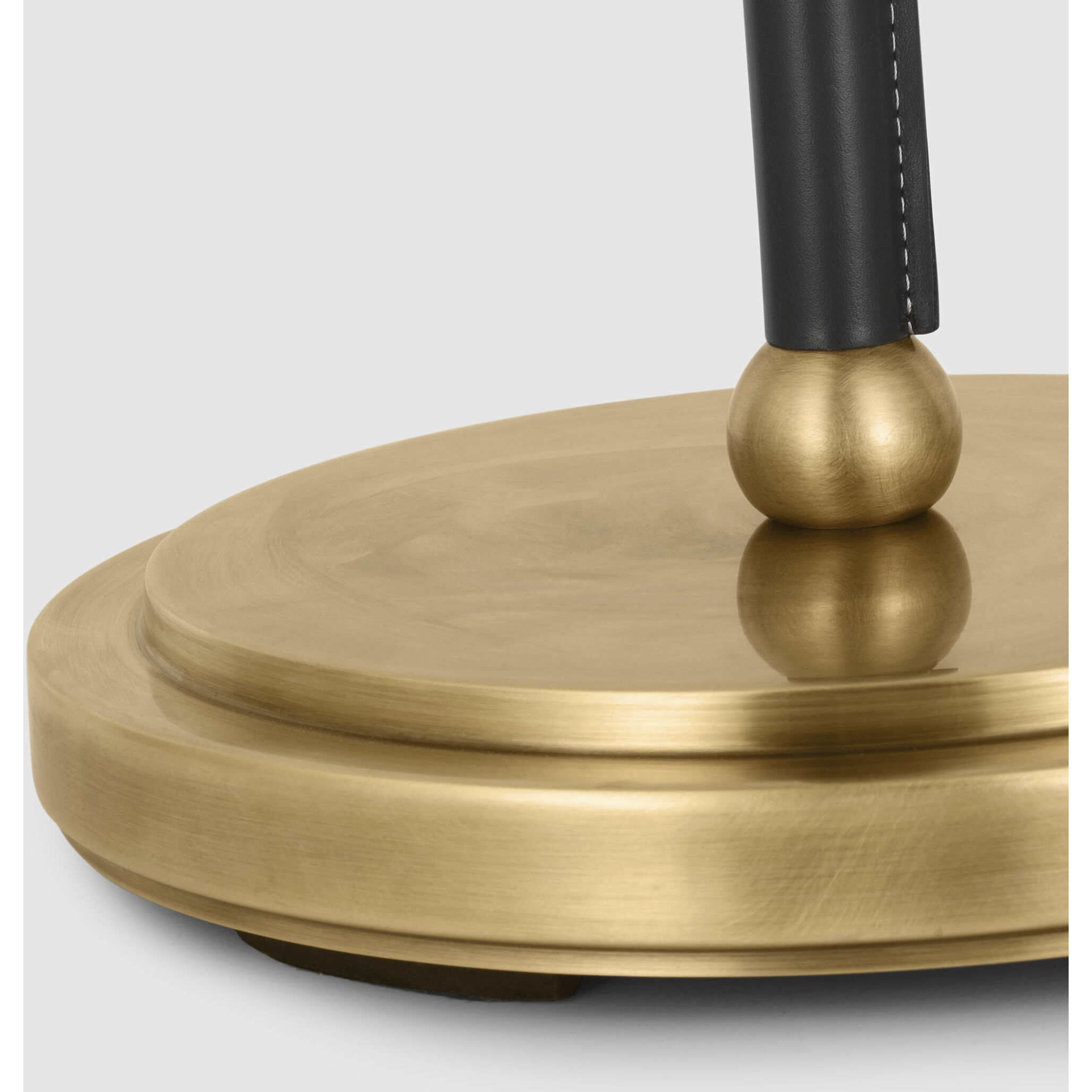 Thomas O'Brien Bryant2 45.25 inch 15.00 watt Hand-Rubbed Antique Brass and Chocolate Leather Wrapped Floor Lamp Portable Light