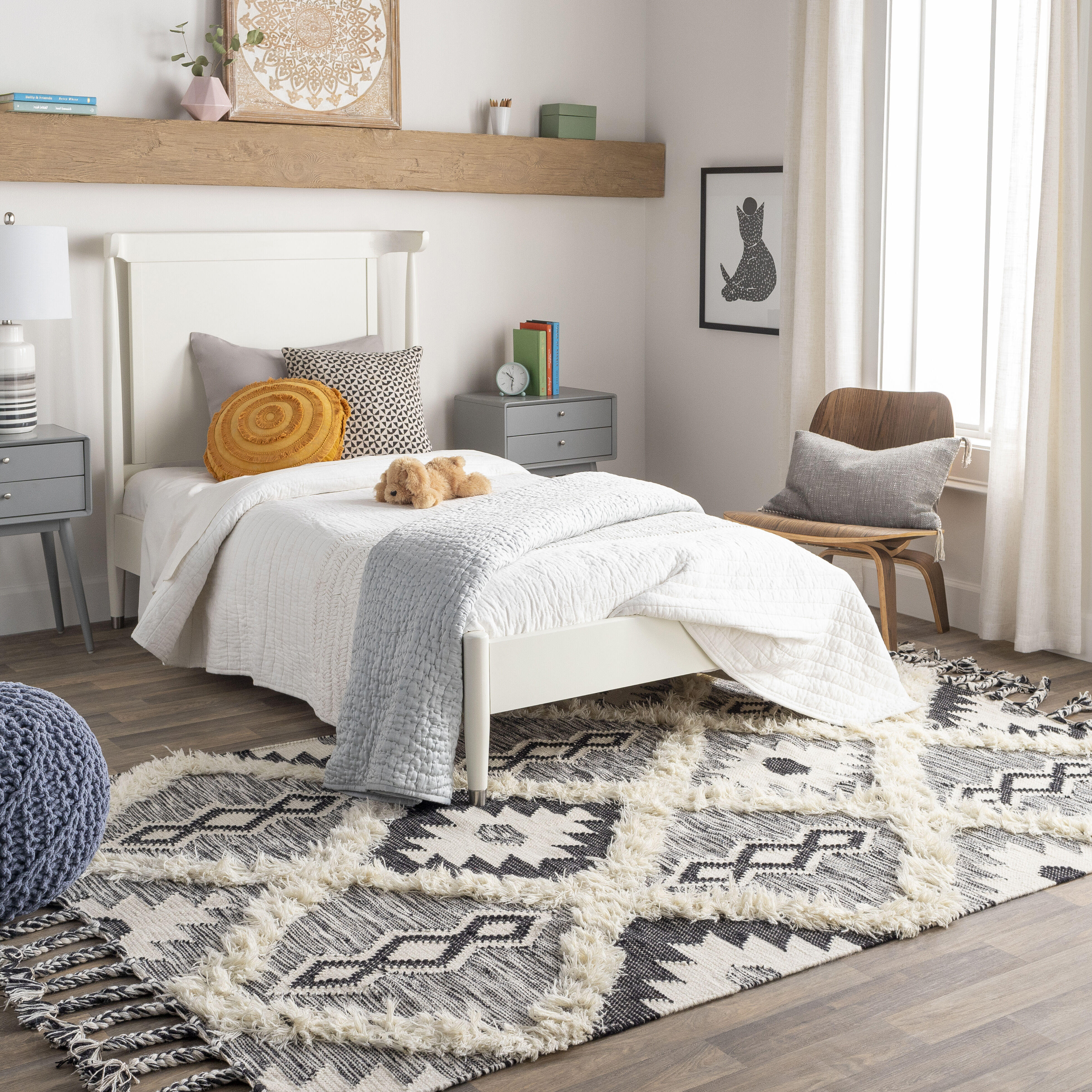 Apache 120 X 96 inch Black/Cream Handmade Rug in 8 x 10, Rectangle