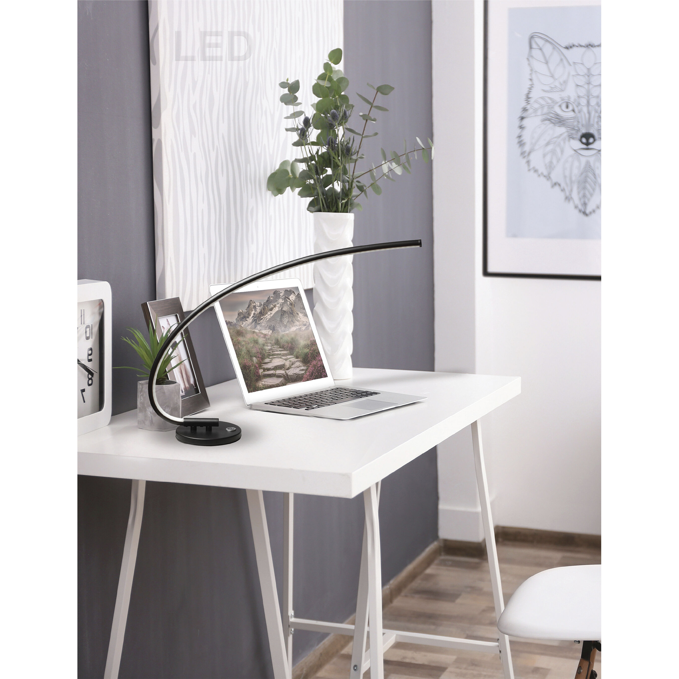 Contemporary 19 inch 18.00 watt Black Task Table Lamp Portable Light