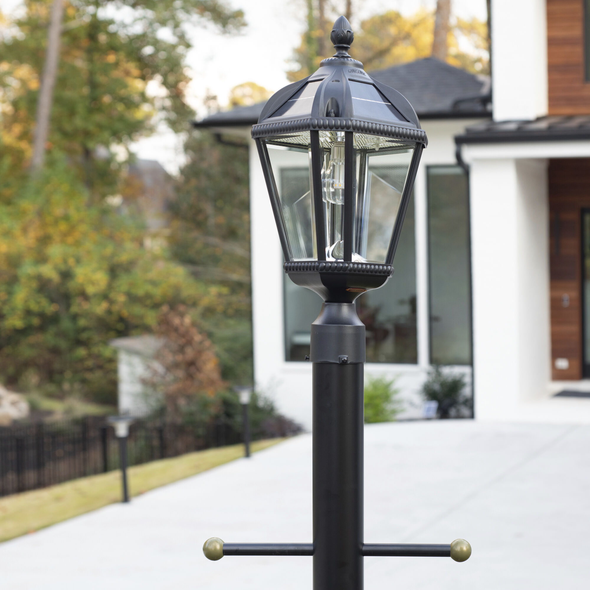 Royal LED 18 inch Black Post Light, Solar