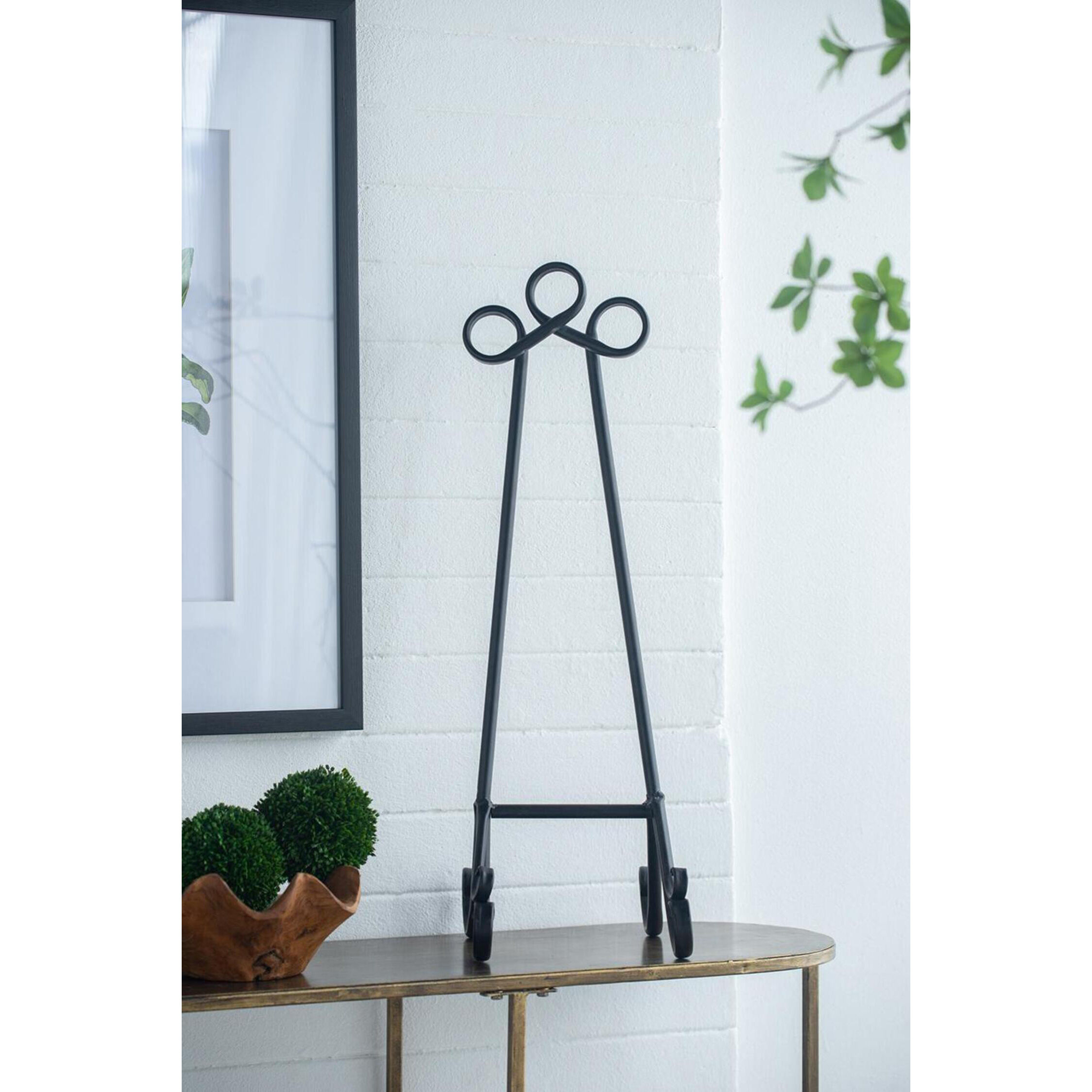 Anita Dark Bronze Plate Holder