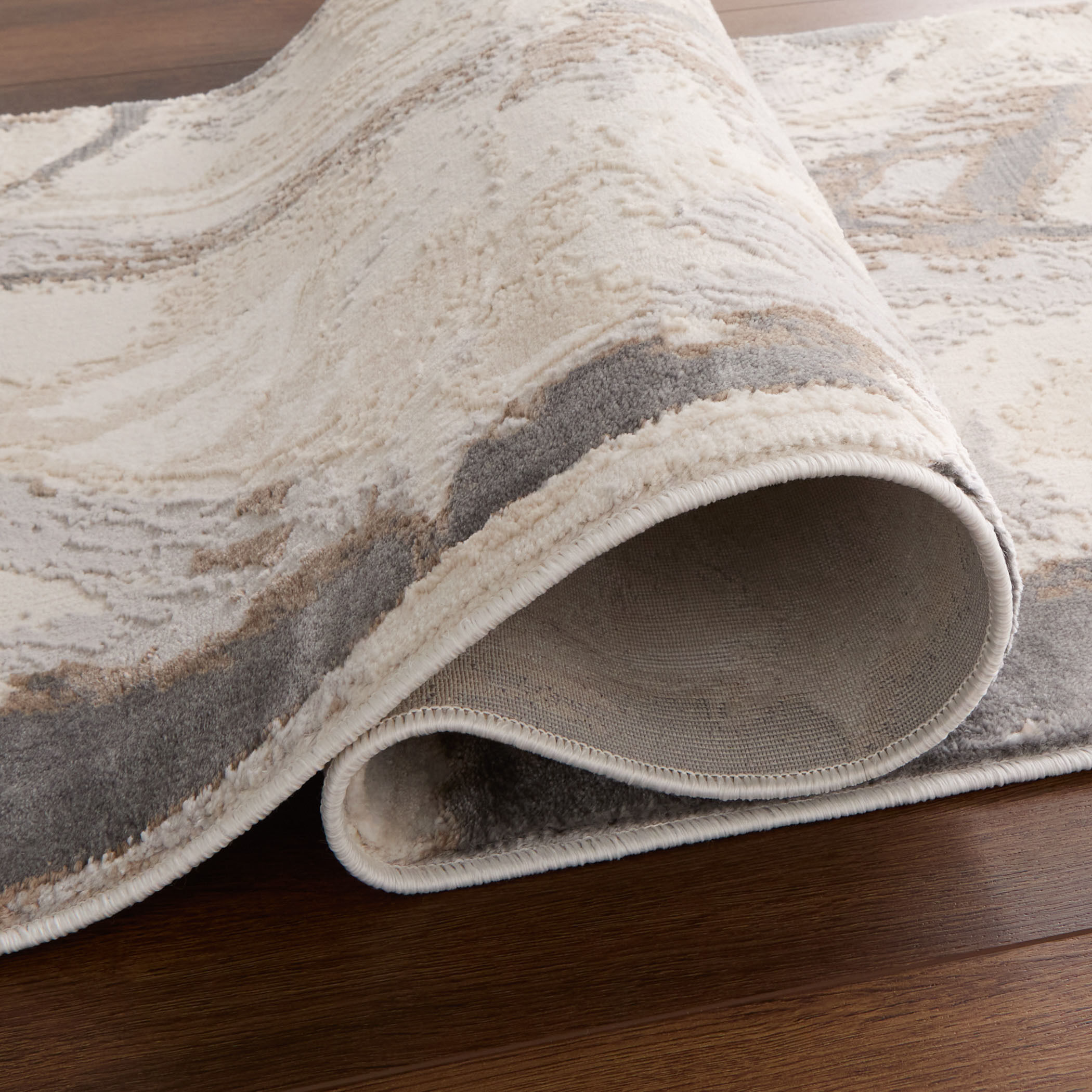 Veleka Gray and Gold Indoor Rug