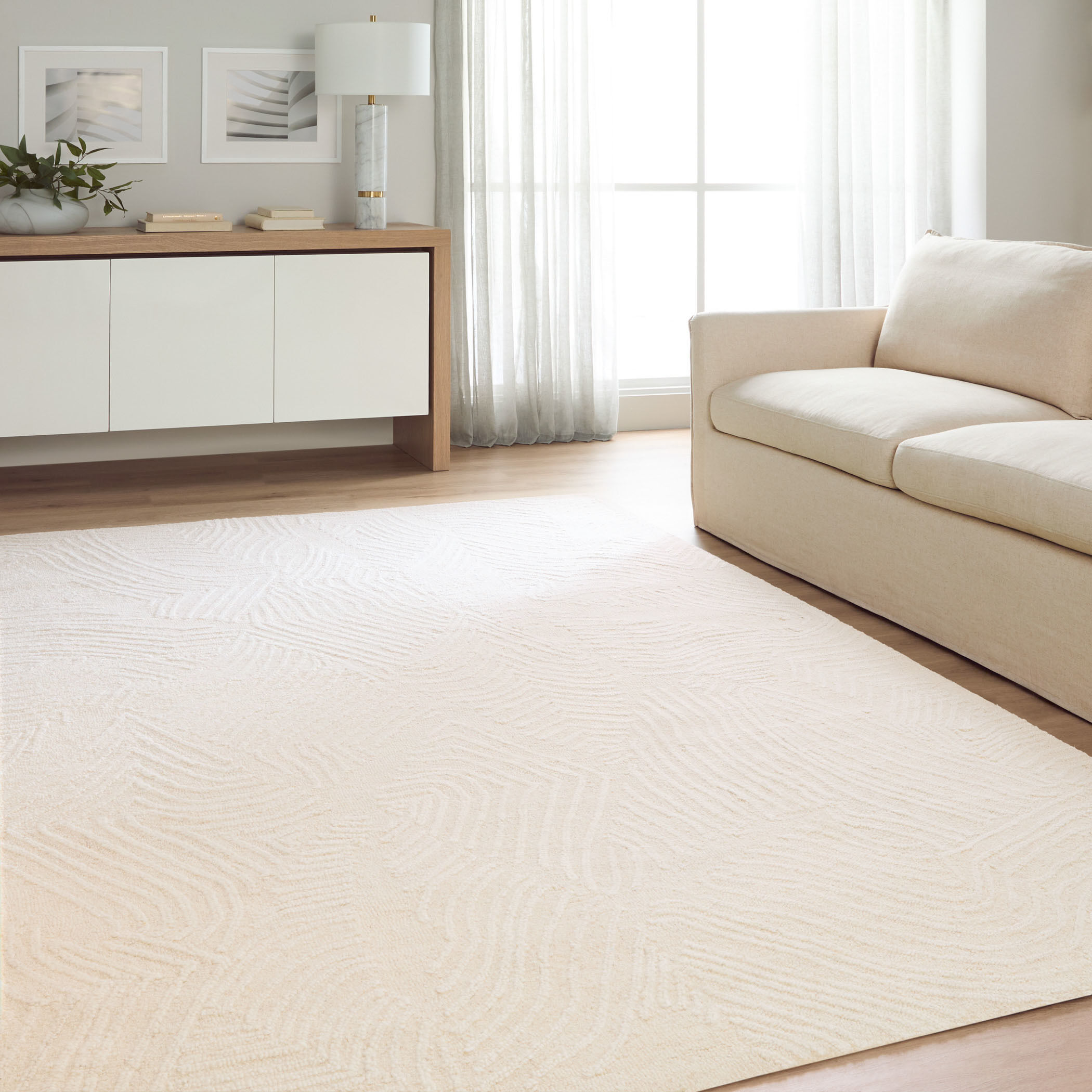 Mitra 90 X 63 inch White/Ivory Rug in 5 x 7
