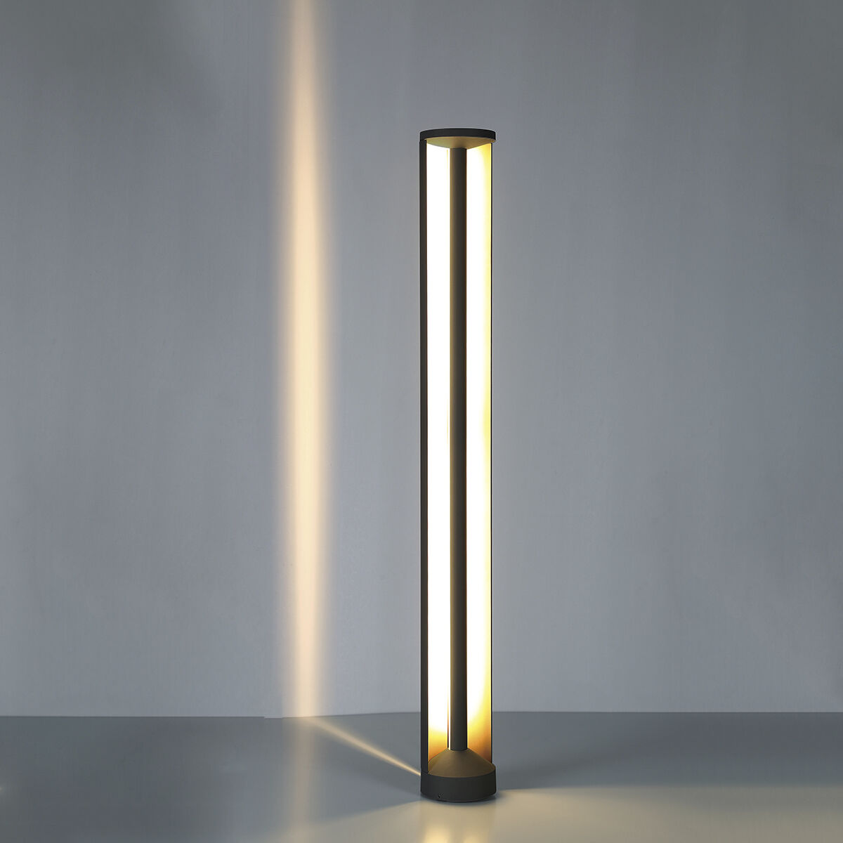 LED Bollard 120V 15 watt Graphite Grey Outdoor Bollard Light