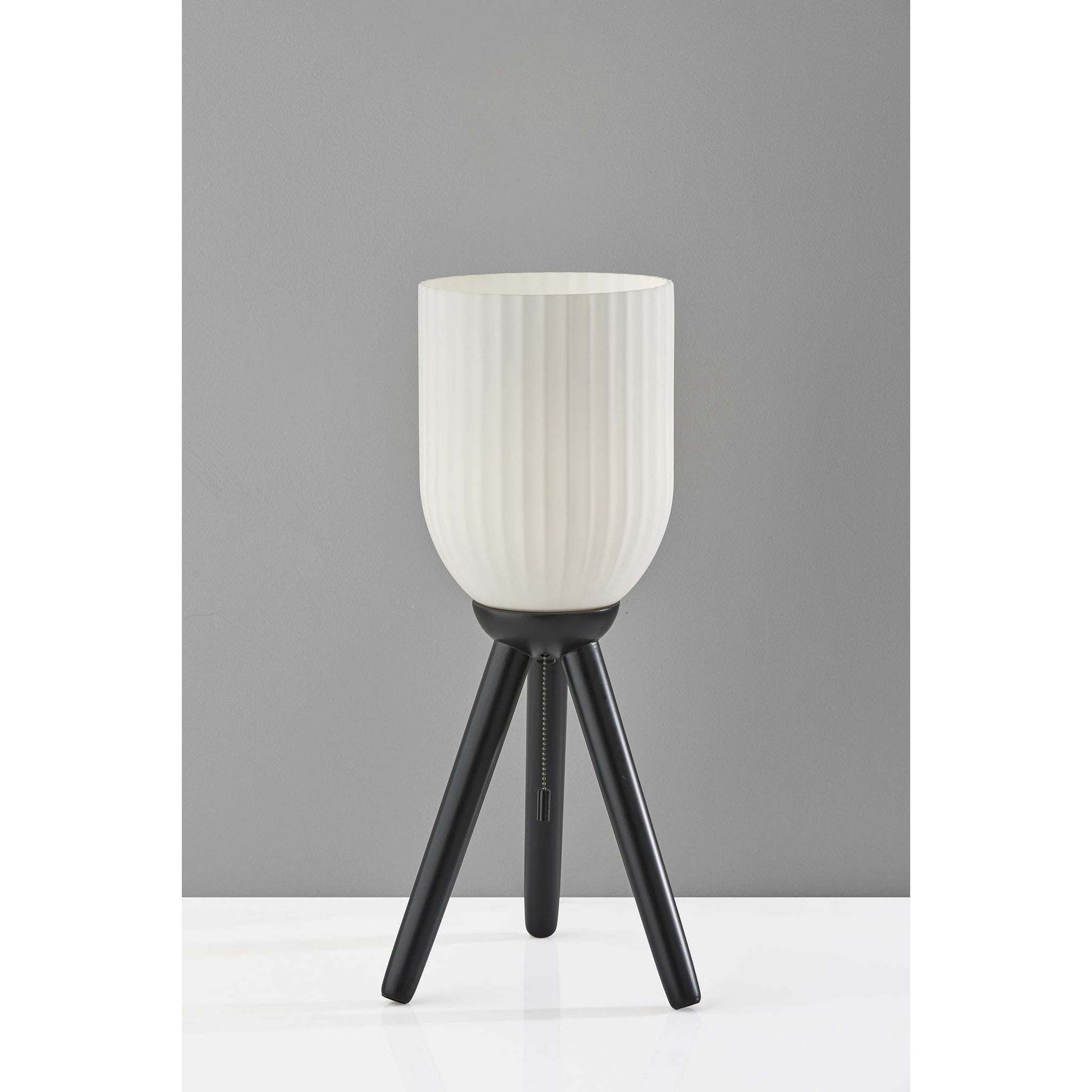 Kinsley 22.5 inch 100.00 watt Black Wood Table Lamp Portable Light