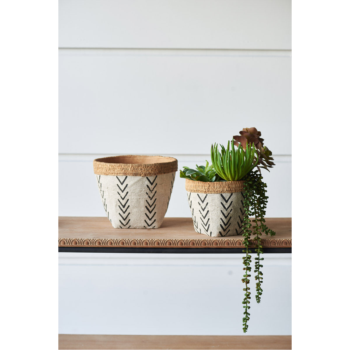 Round Natural and Black Outdoor Planter