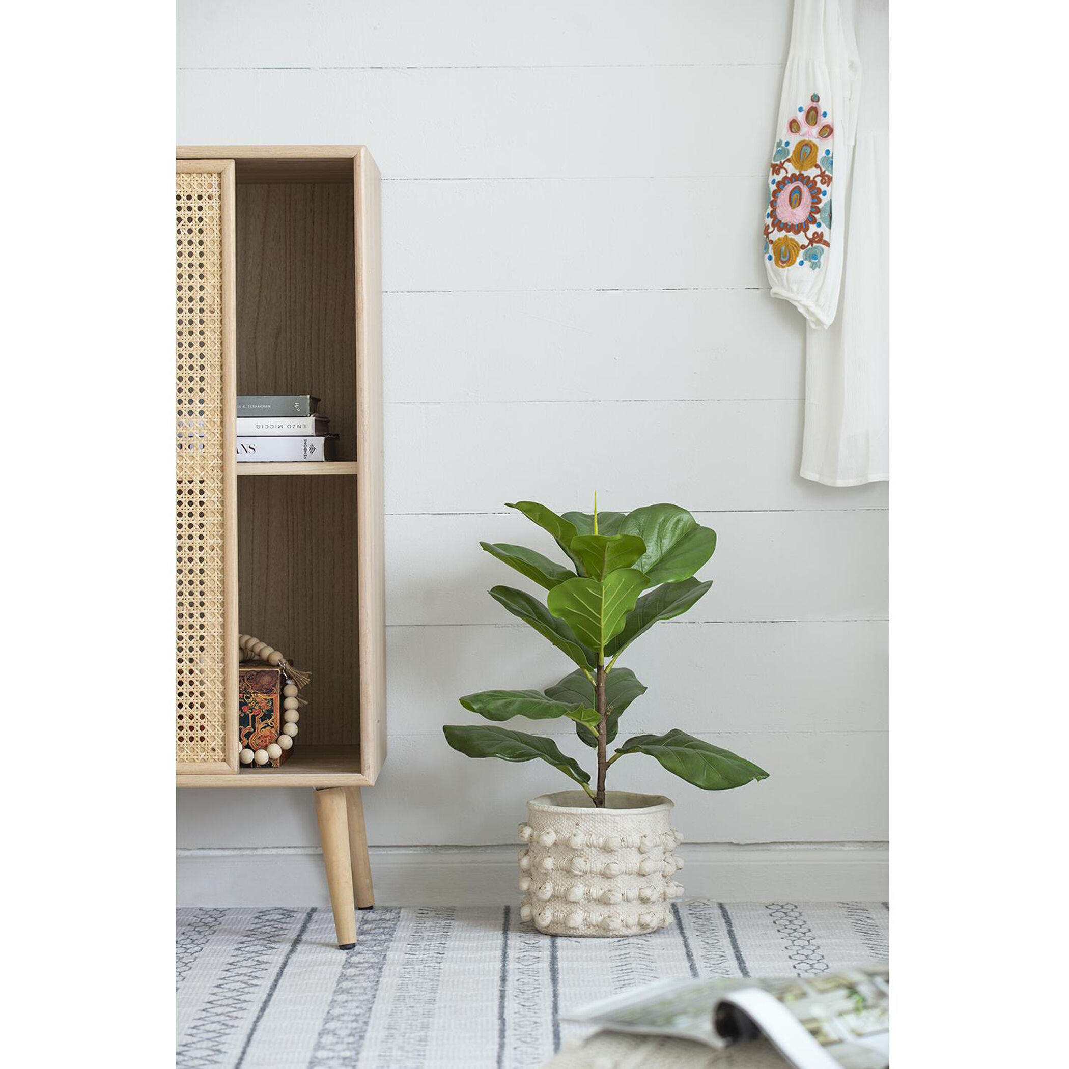 Round Cream Outdoor Planter