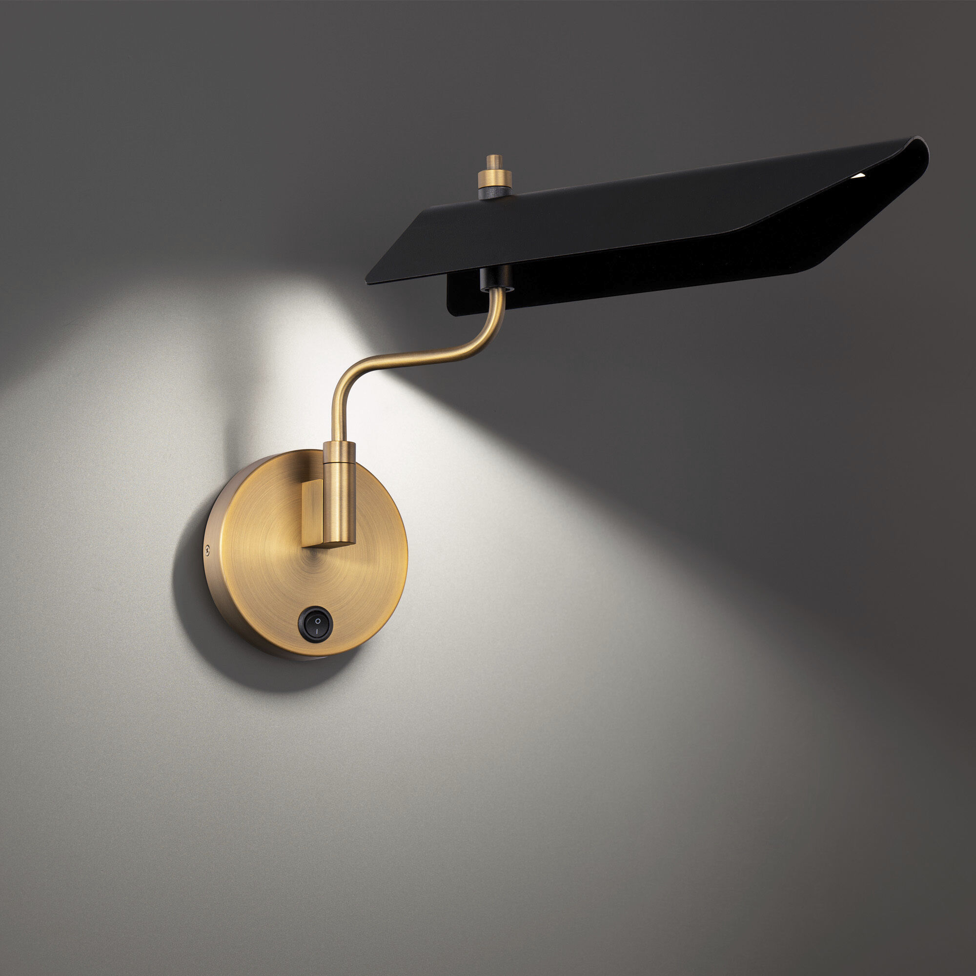 Loyd Reading Light Wall Light, dweLED