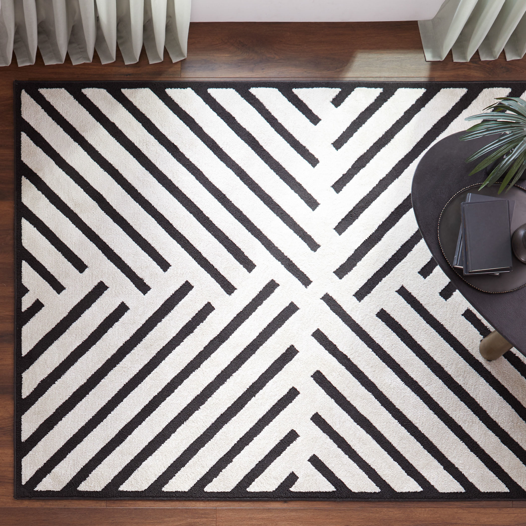 Optika 36 X 24 inch Black/White Rug in 2 x 3
