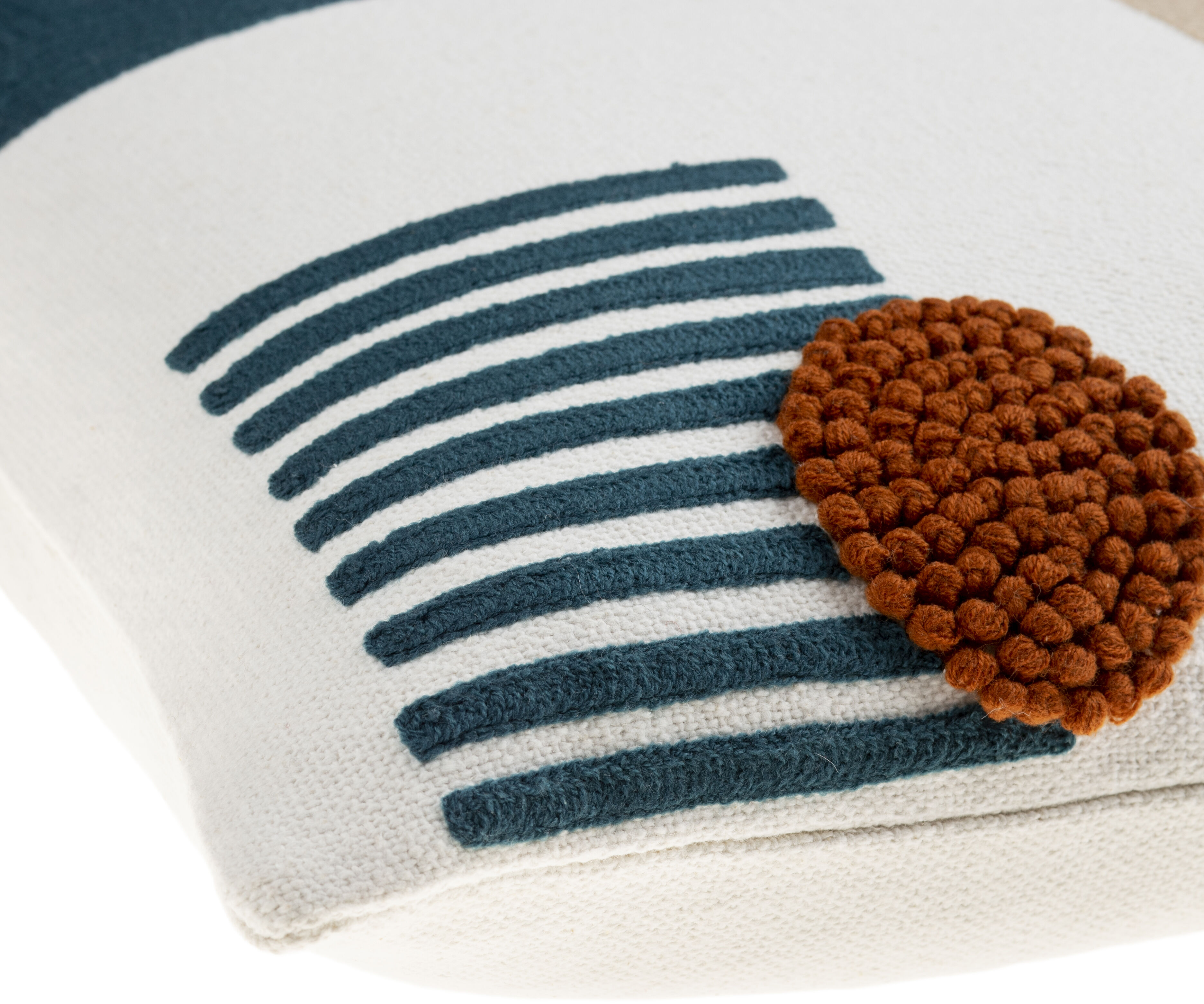 Novel 18 inch Cream Pillow Kit, Square