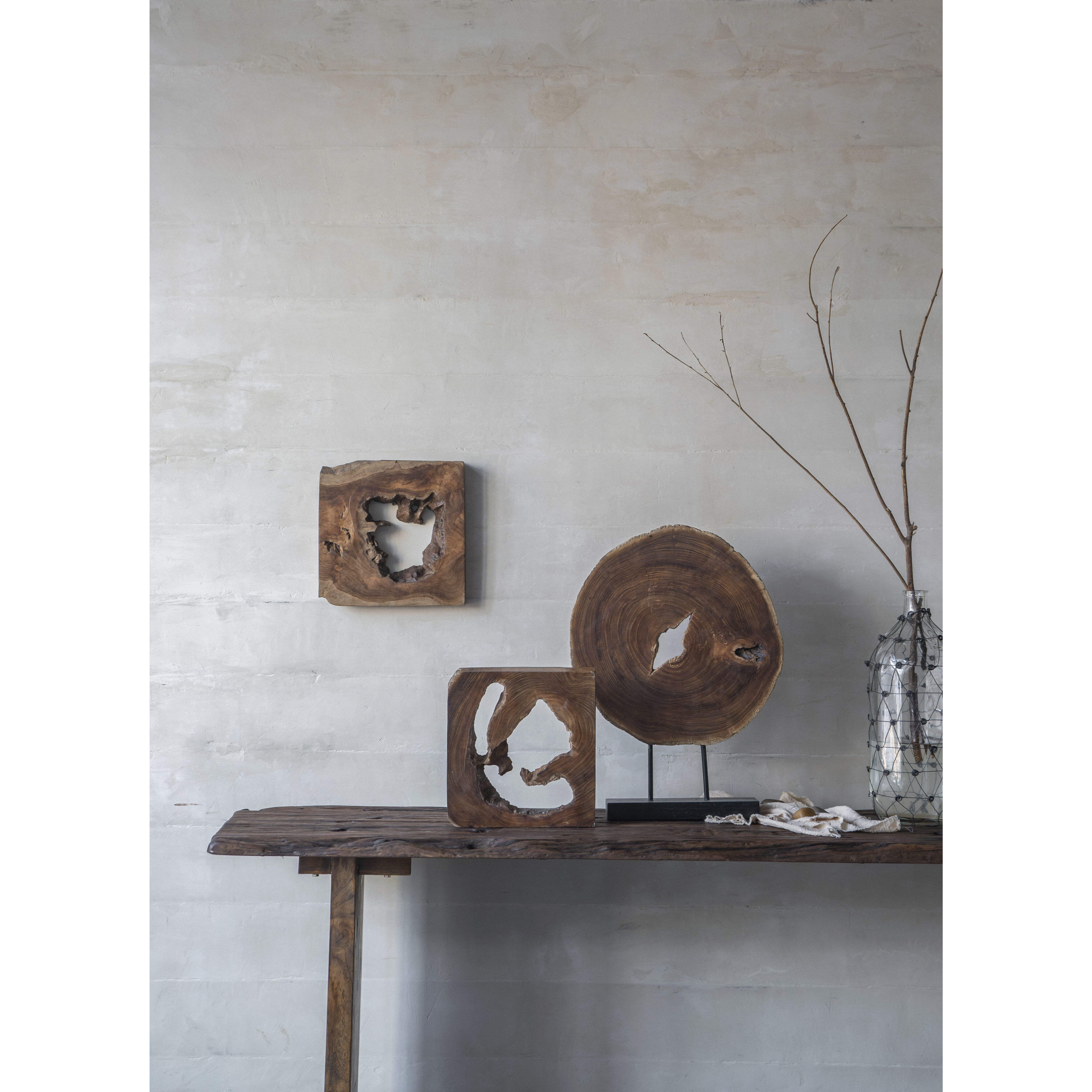 Chambers Brown/Black Table Decor